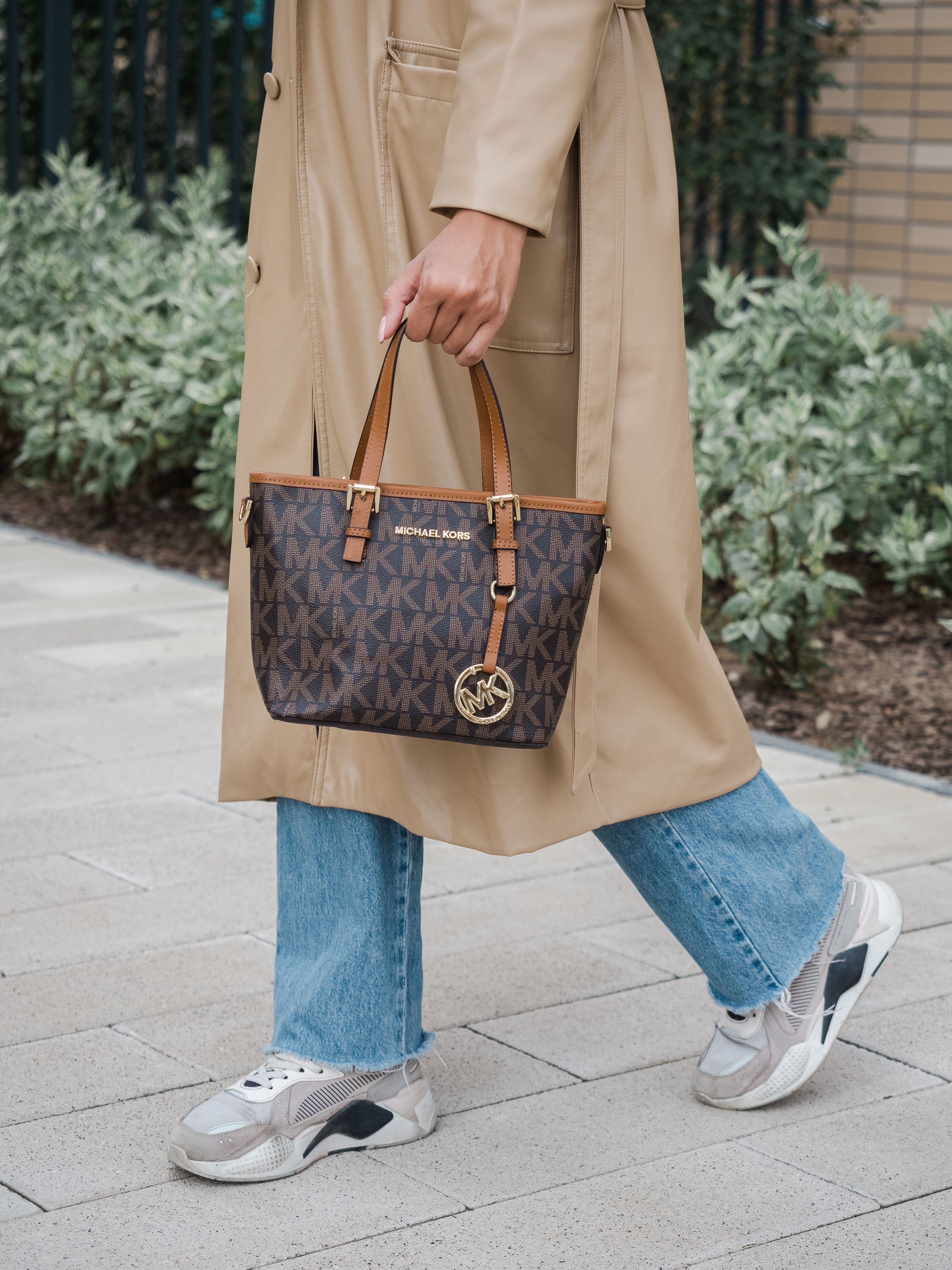 Маркет-плейсы — Bamong. Фотограф и видеограф Виктор Пати