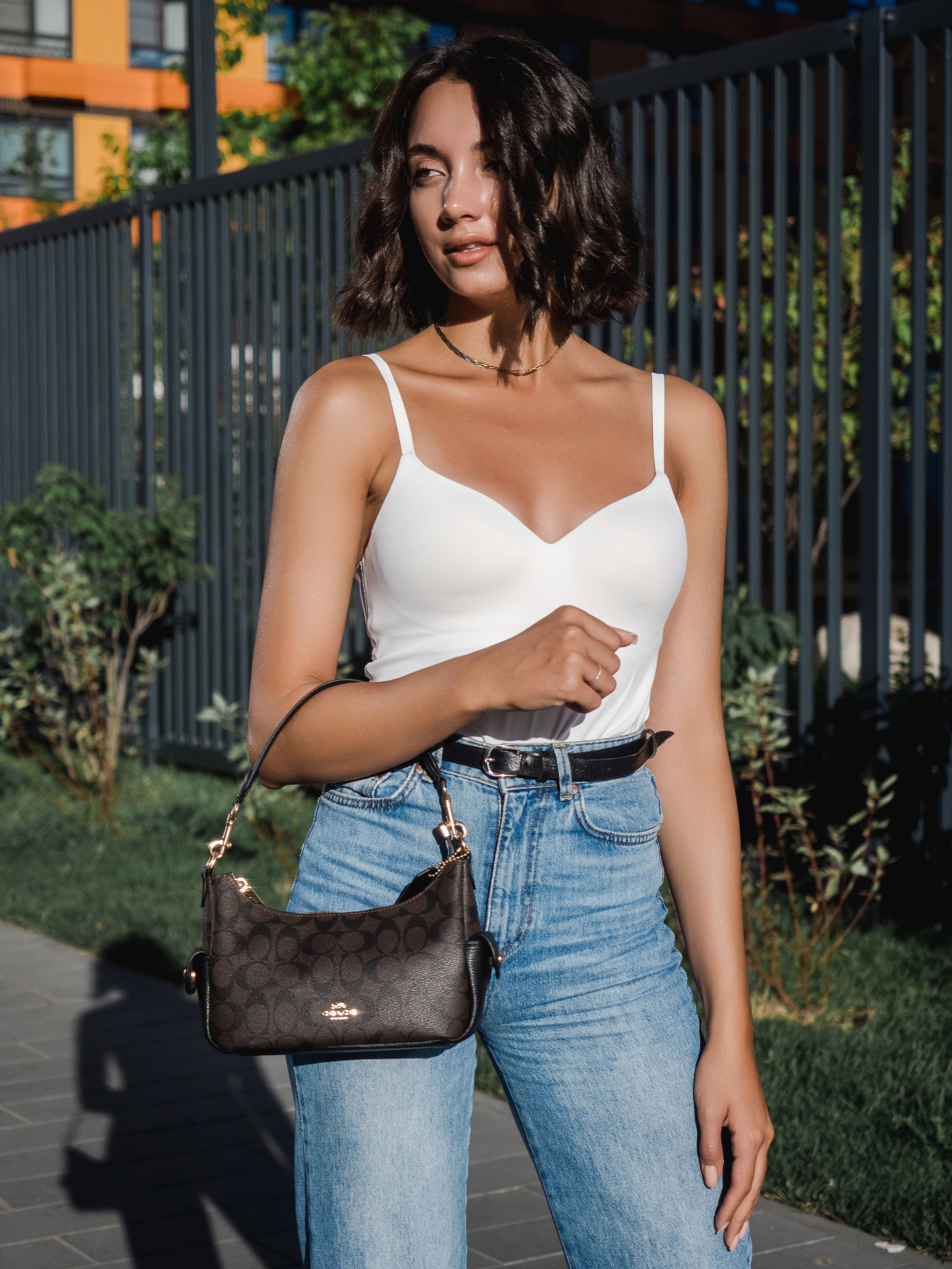 Маркет-плейсы — Bamong. Фотограф и видеограф Виктор Пати