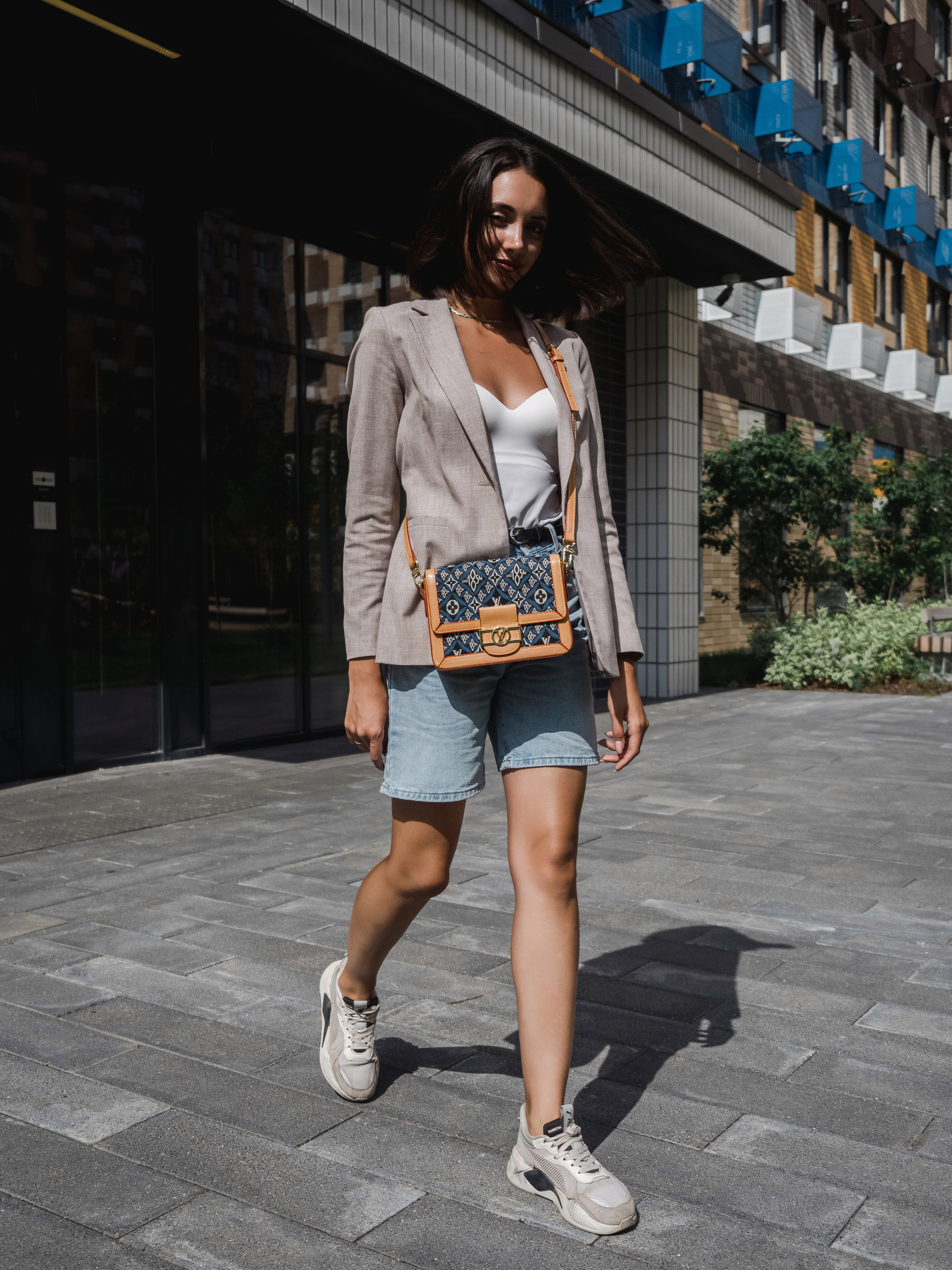 Маркет-плейсы — Bamong. Фотограф и видеограф Виктор Пати