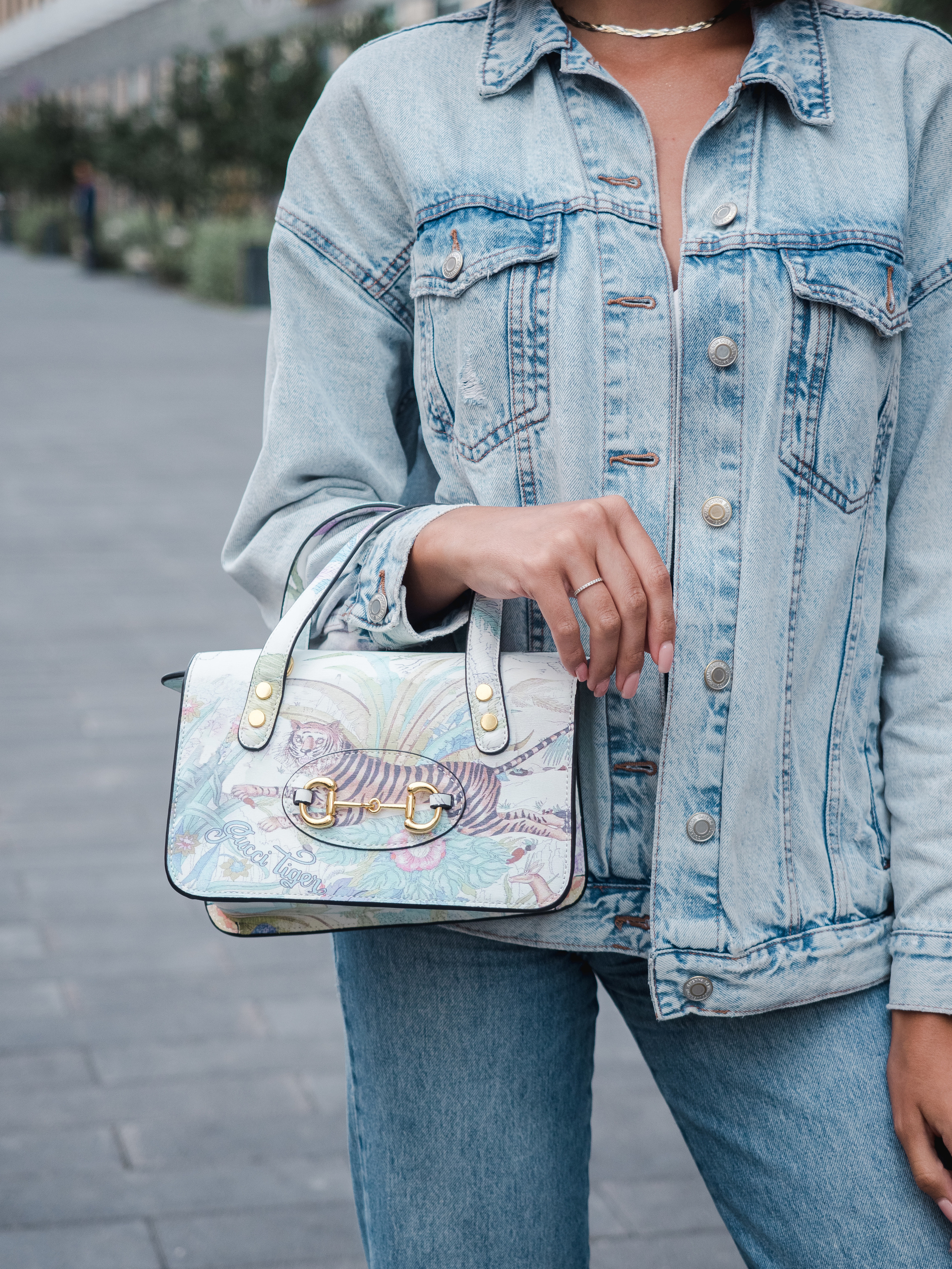 Маркет-плейсы — Bamong. Фотограф и видеограф Виктор Пати