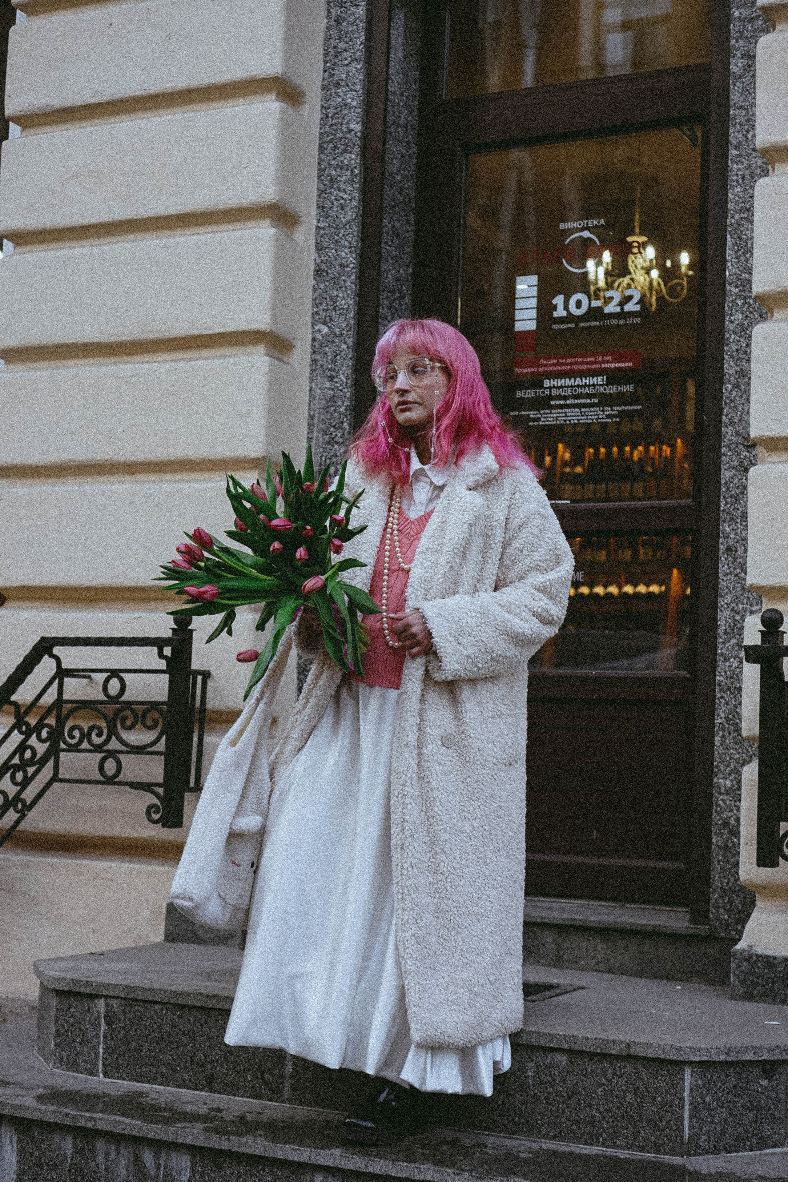 Прогулочная фотосессия с тюльпанами. Профессиональный фотограф, Санкт-Петербург — Виктория Богомолова