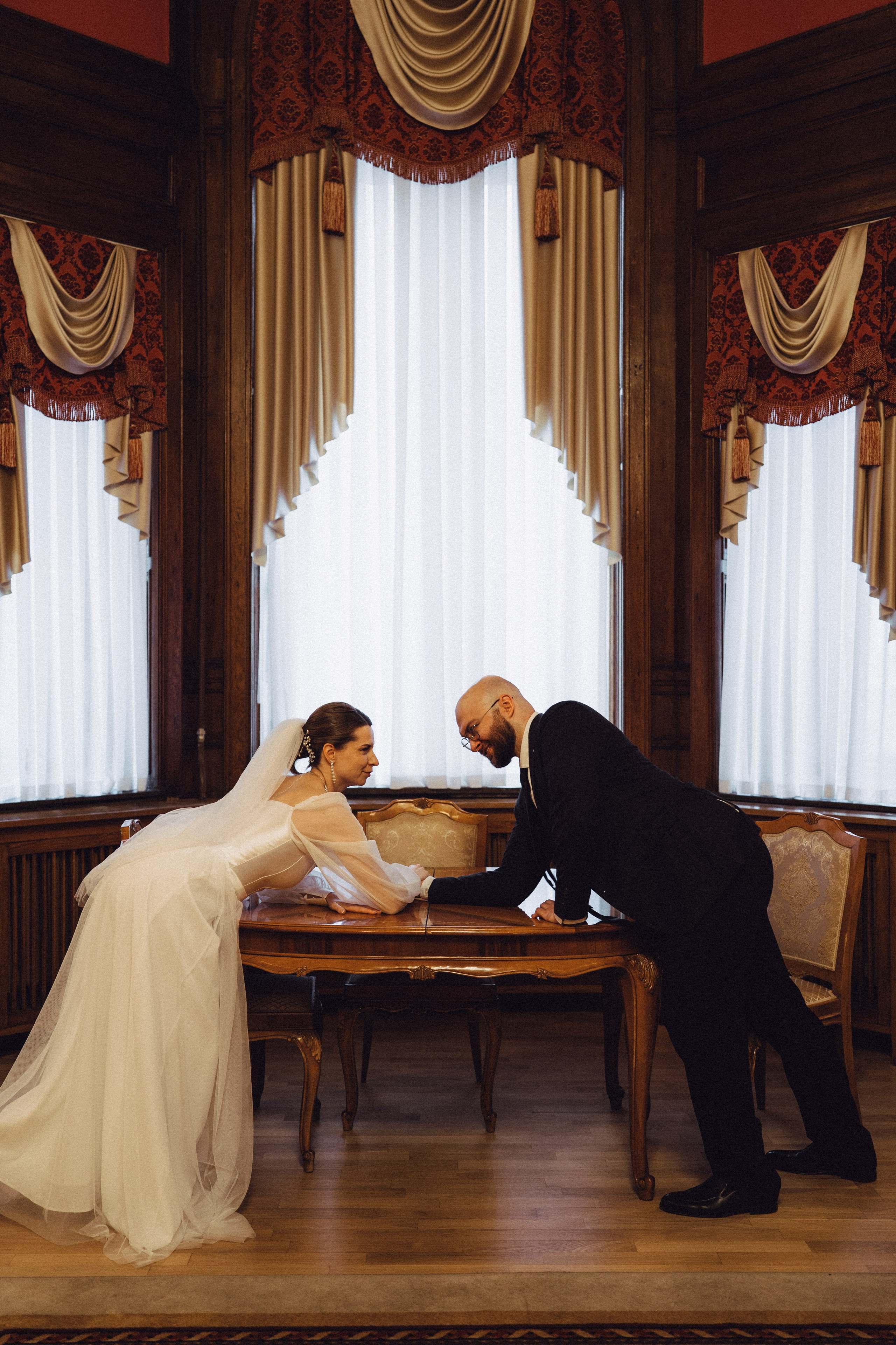 СВАДЕБНАЯ СЬЕМКА ВО ВТОРОМ ДВОРЦЕ (ДЕКАБРЬ) ТАКЖЕ СЬЕМКА В СТУДИИ НА ЧЕРНЫШЕВСКОЙ. Профессиональный фотограф, Санкт-Петербург — Виктория Богомолова