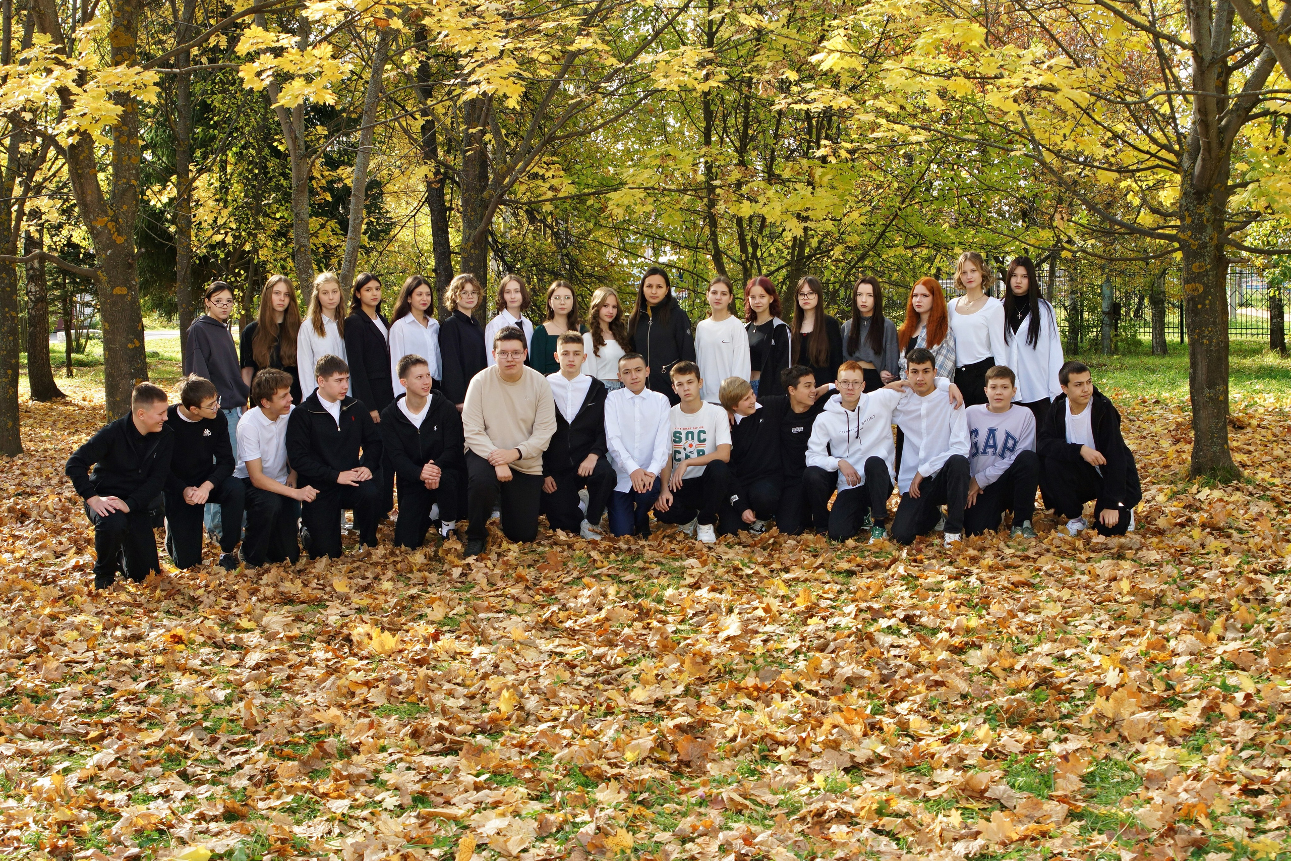 школьная осенняя фотосессия г.Йошкар-Ола, выпускные альбомы г.Йошкар-Ола, фотокниги Йошкар-Ола, альбом выпускника Йошкар-Ола