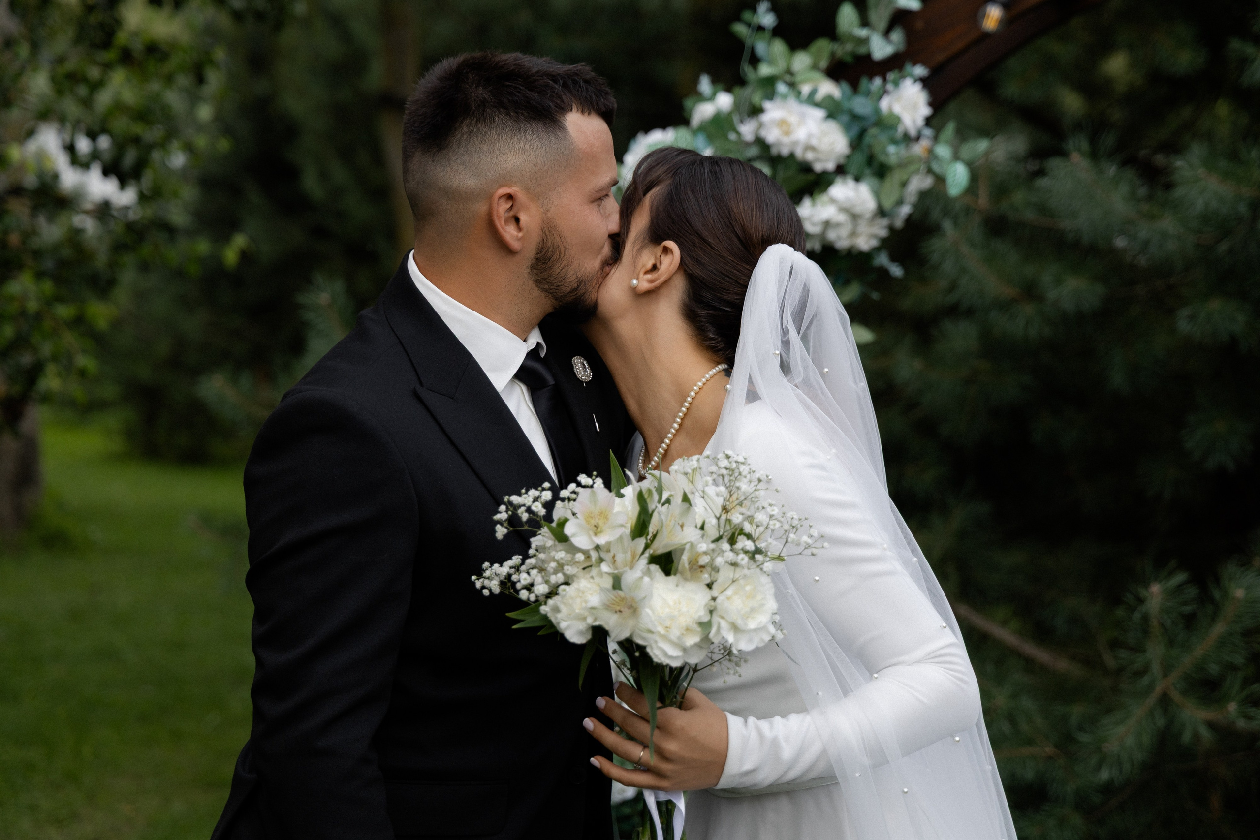 Свадебная фотосессия в агроусадьбе Лабодянка в Минске. Свадебный фотограф в Минске/Беларуси Сергей Спиридонов