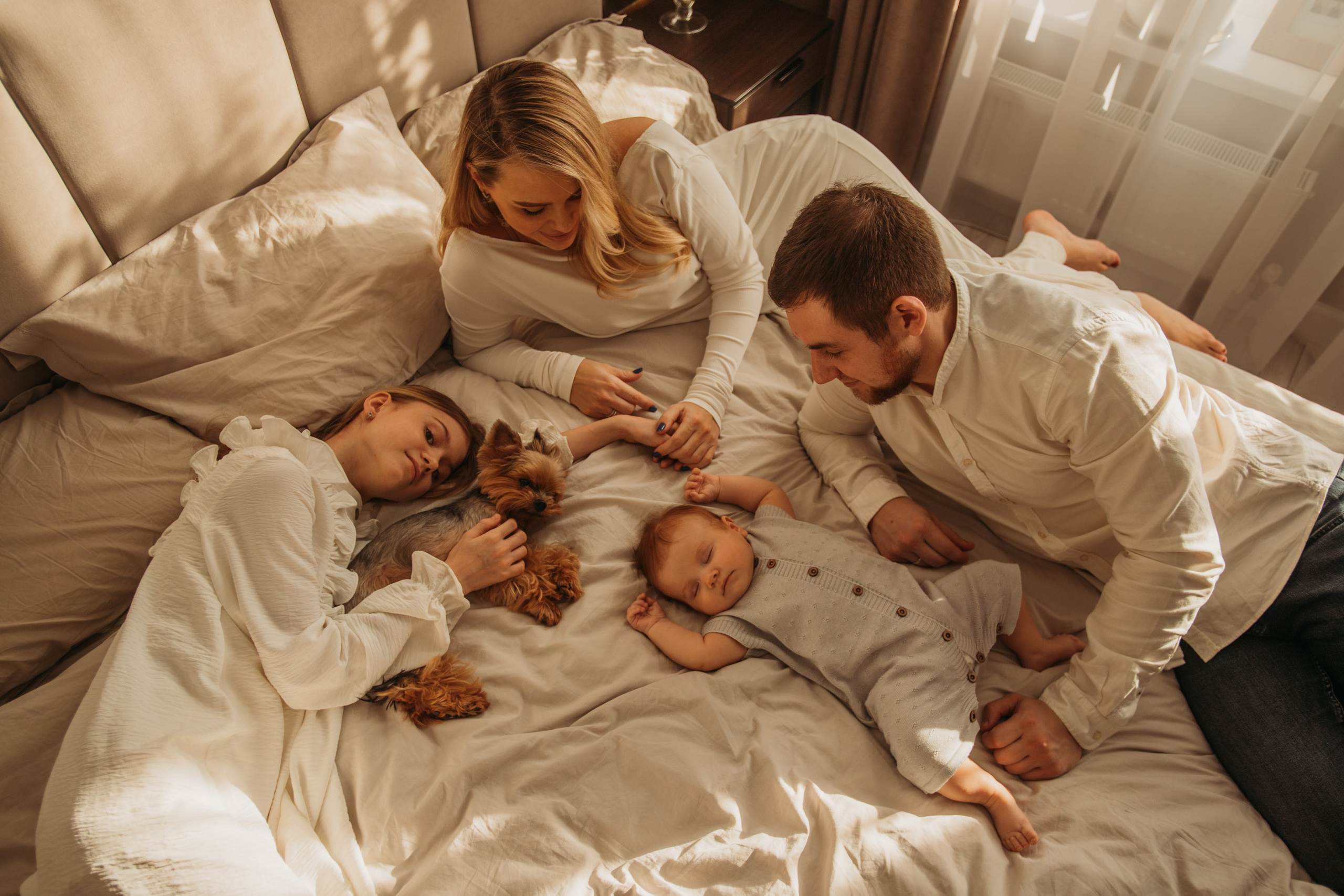 Домашняя съемка семьи Ксении. Венера Гайн. Репортажный фотограф  Тюмень. Обучение фотографии с 0