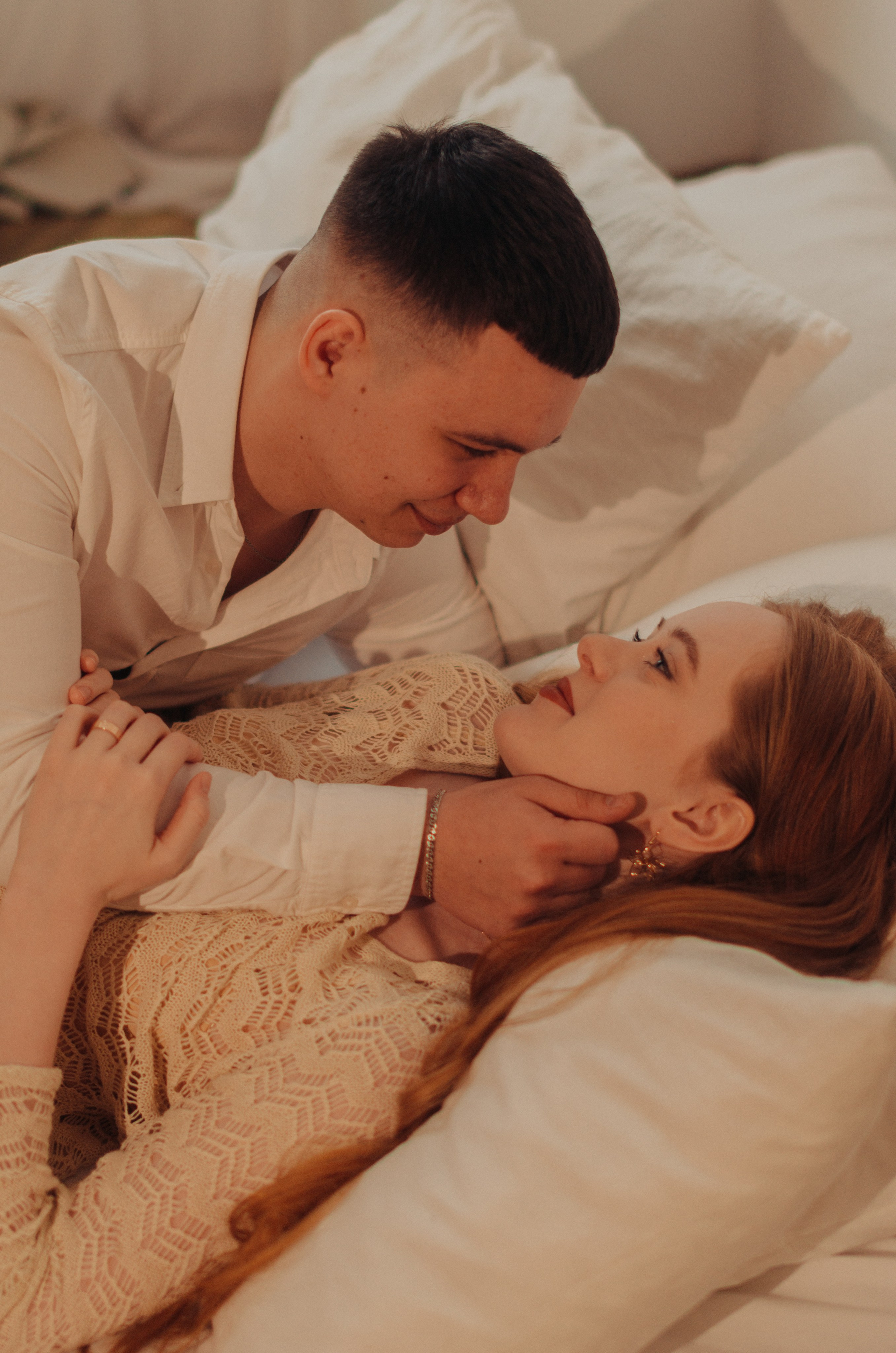 Love Story в фотостудии в стиле бохо. Денисова Аля — фотограф для парных съемок и индивидуальных историй в Барнауле