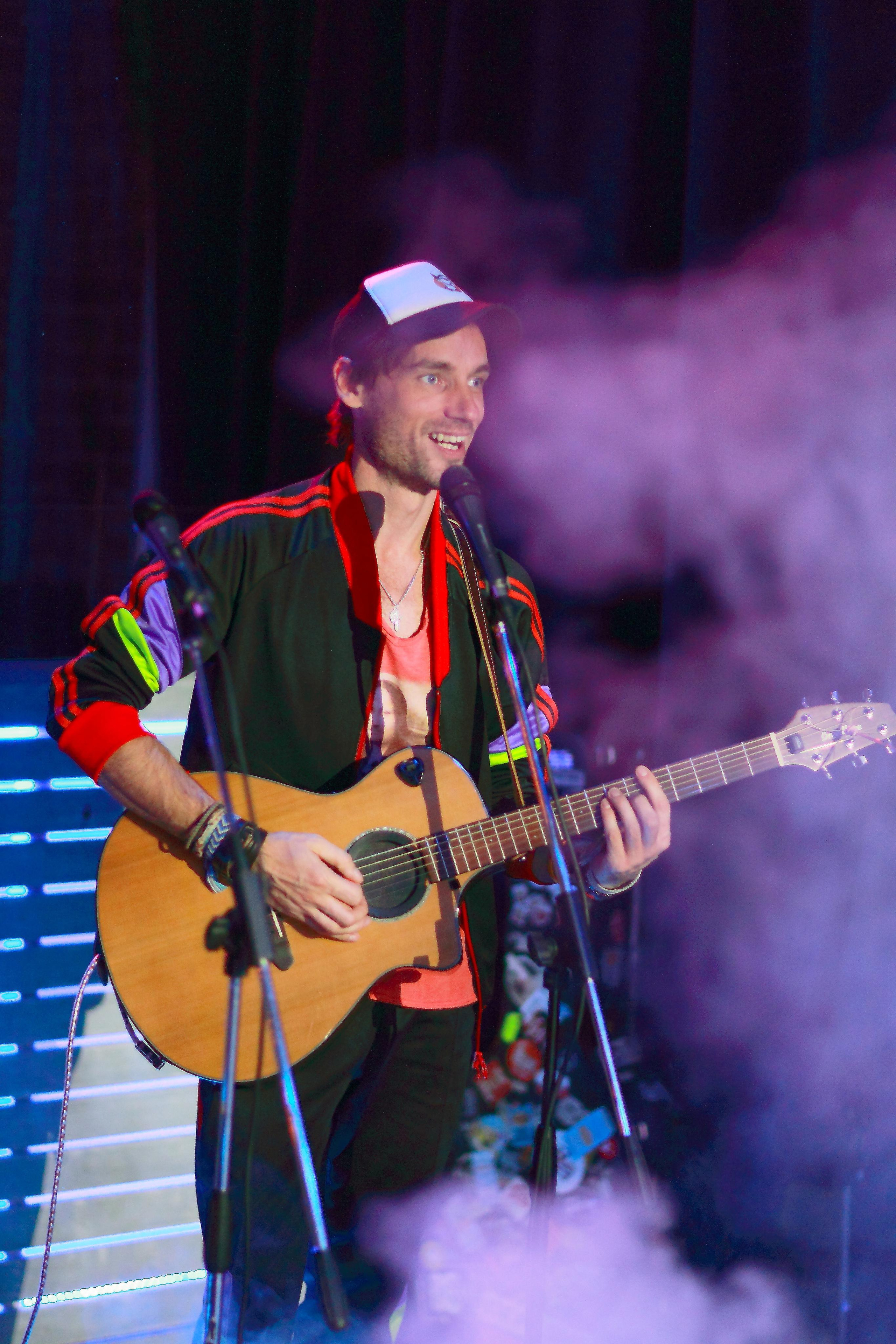 Василий Уриевский на концерте в Пензе