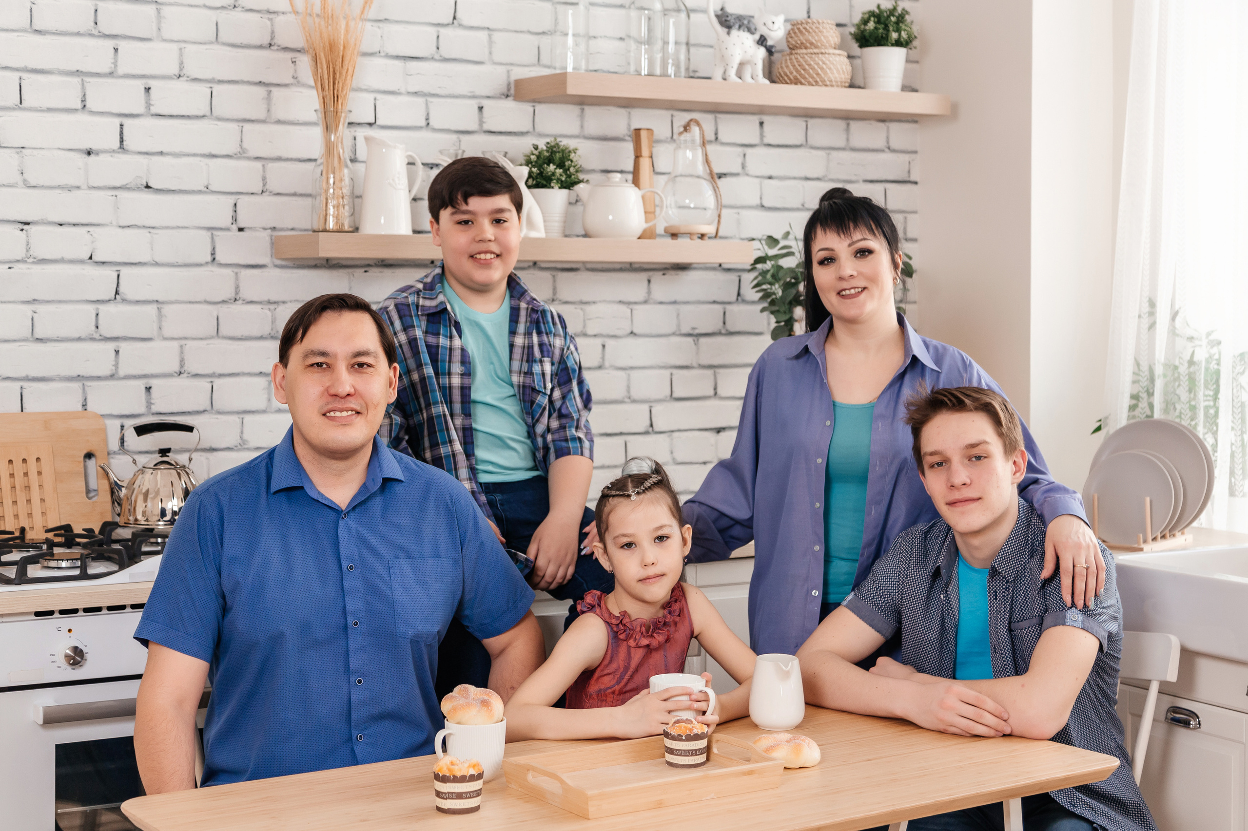 Семейная фотосессия в фотостудии Амаре. Свадебный и семейный фотограф в Новосибирске Ирина Дорошкова