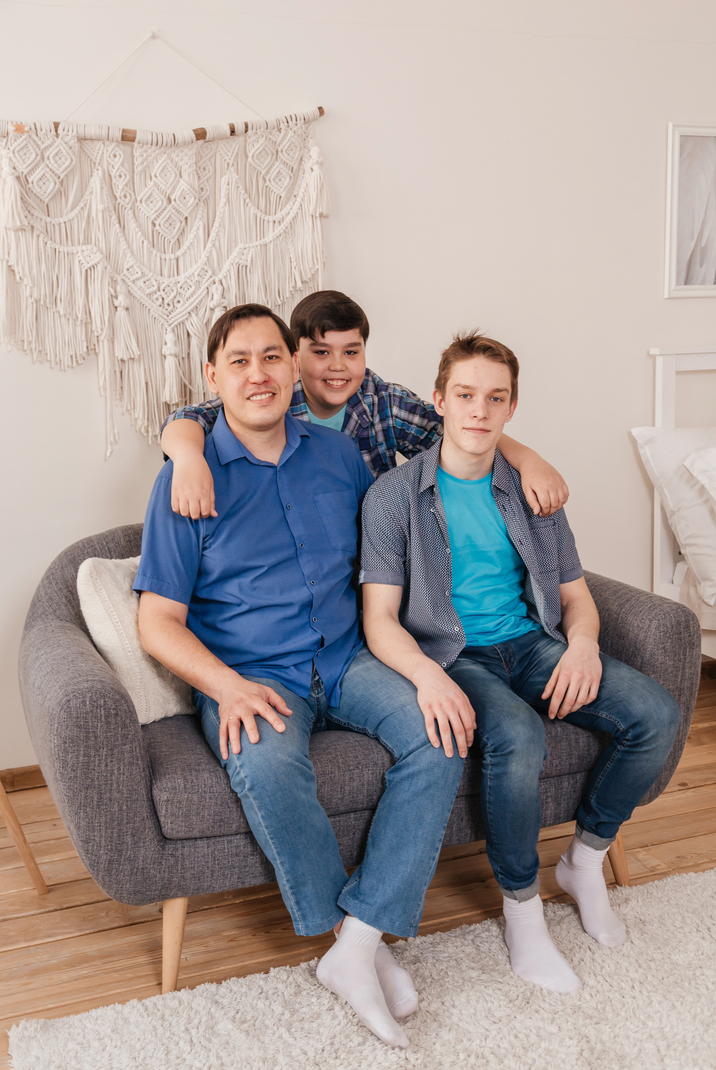 Семейная фотосессия в фотостудии Амаре. Свадебный и семейный фотограф в Новосибирске Ирина Дорошкова