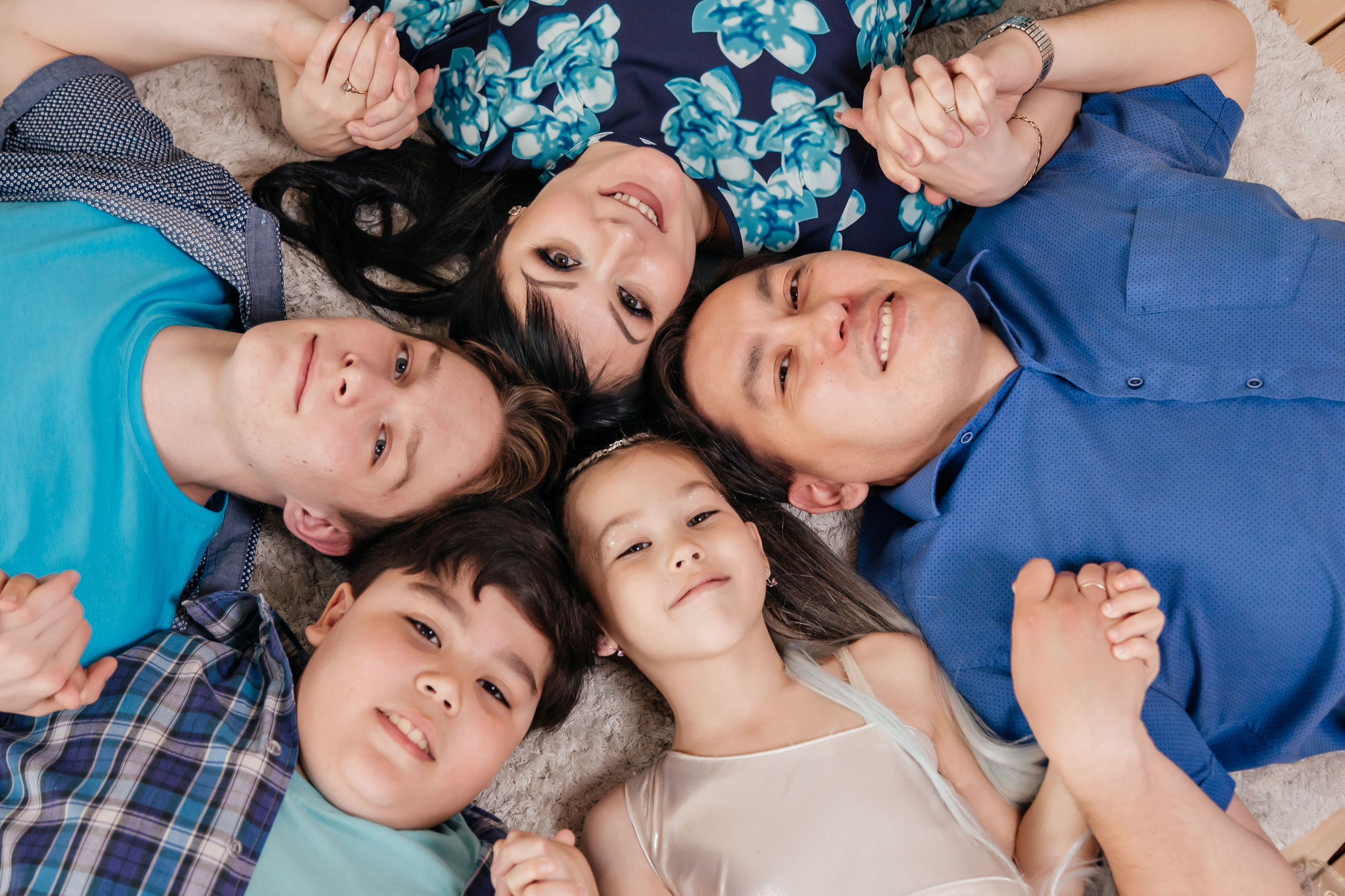 Семейная фотосессия в фотостудии Амаре. Свадебный и семейный фотограф в Новосибирске Ирина Дорошкова