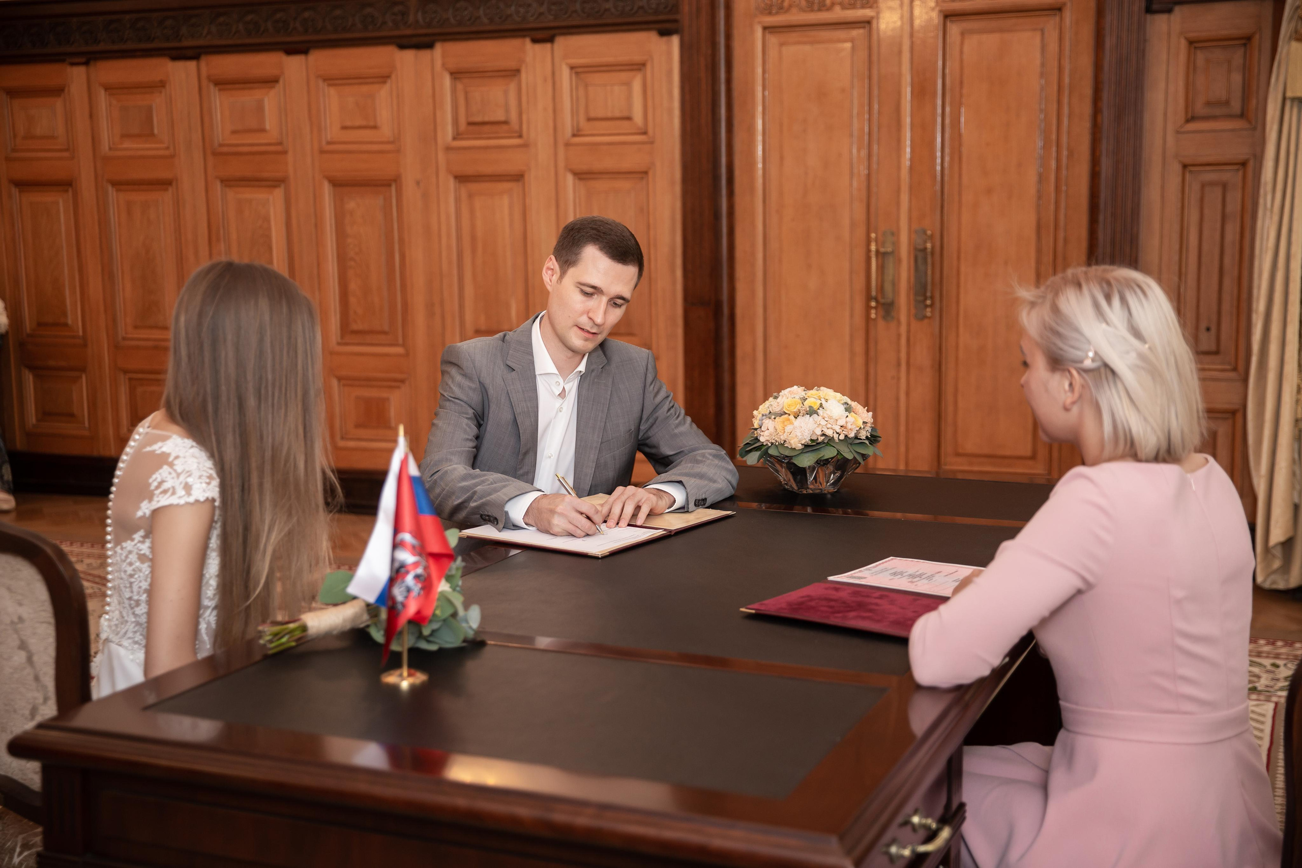 Екатерина и Андрей — Грибоедовский ЗАГС. Фотограф в Москве Наталья Спиридонова