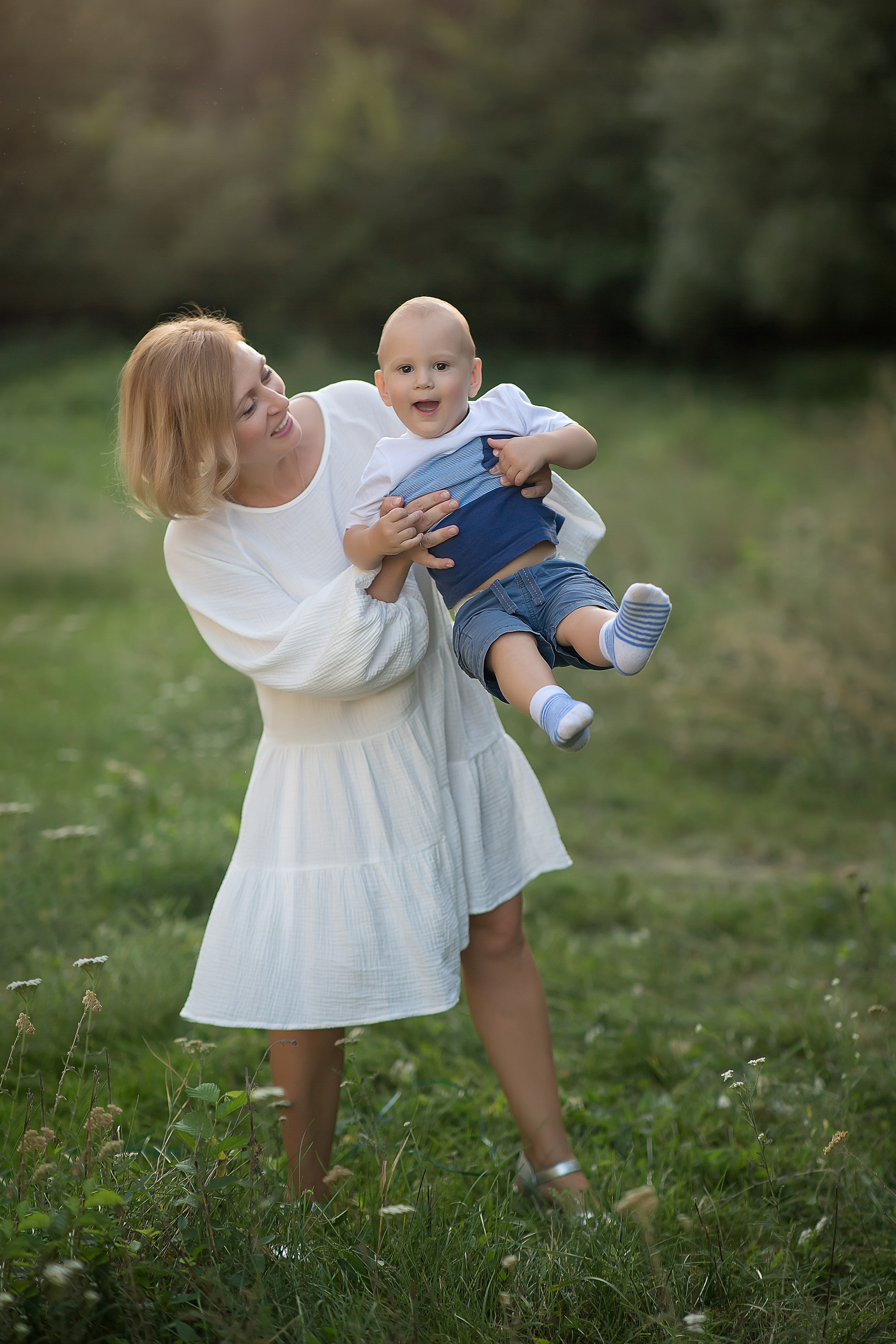 Семейная прогулка. Фотограф на крещение и венчание