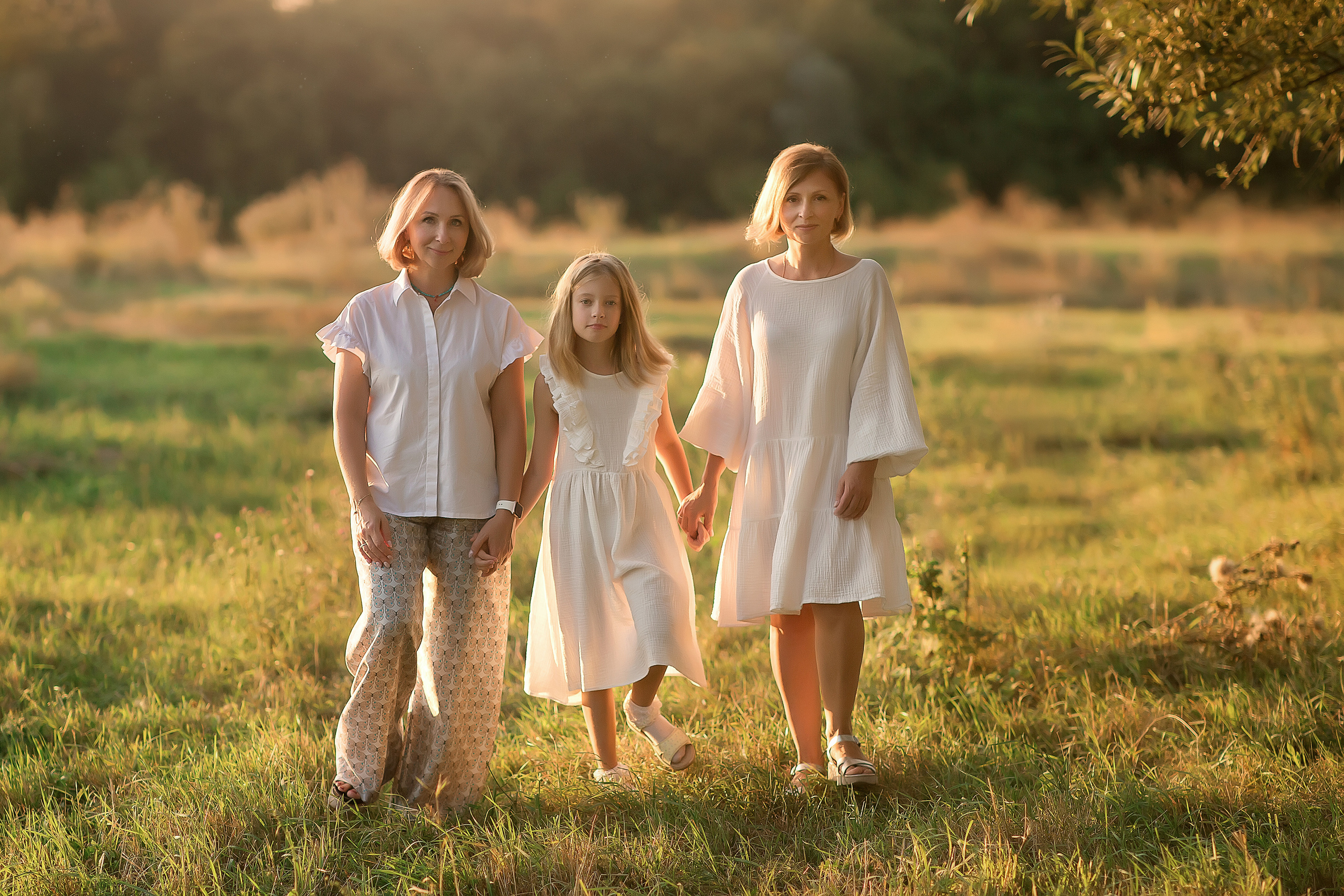 Семейная прогулка. Фотограф на крещение и венчание