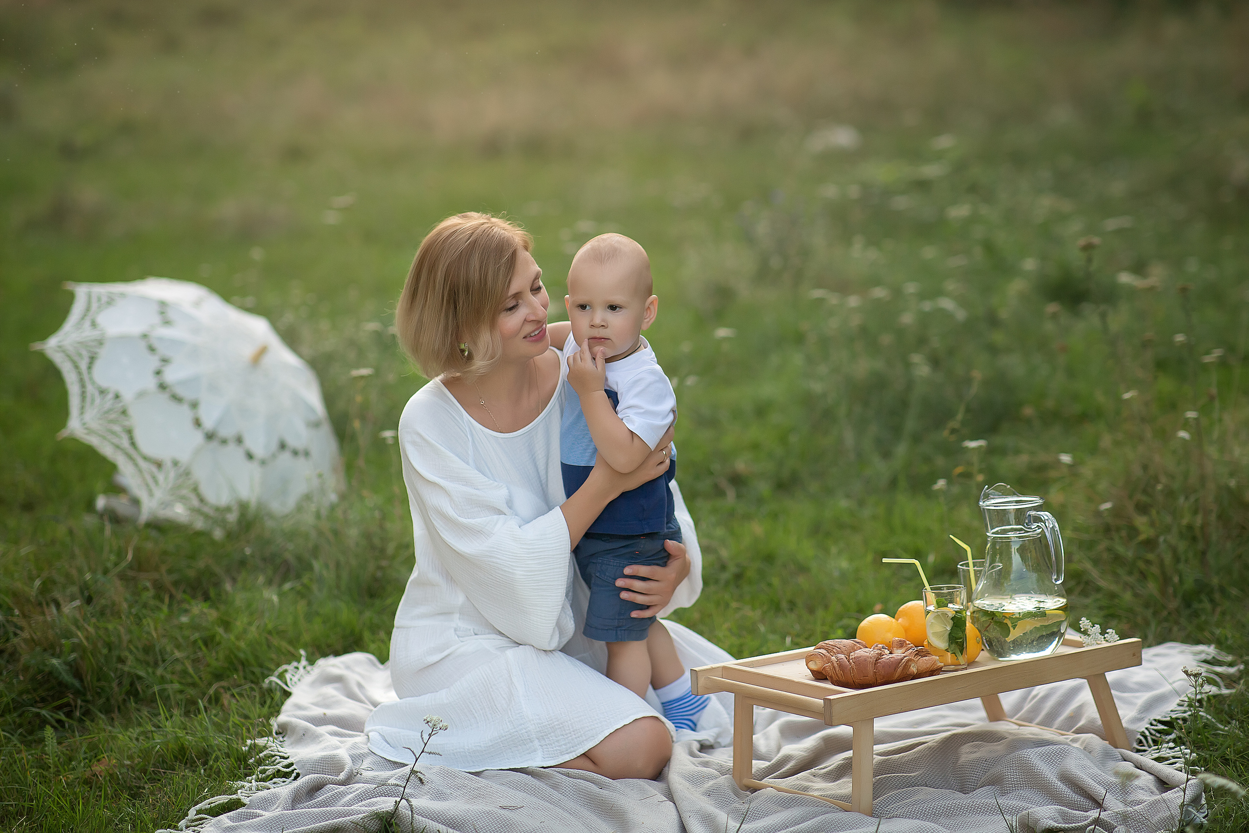 Семейная прогулка. Фотограф на крещение и венчание