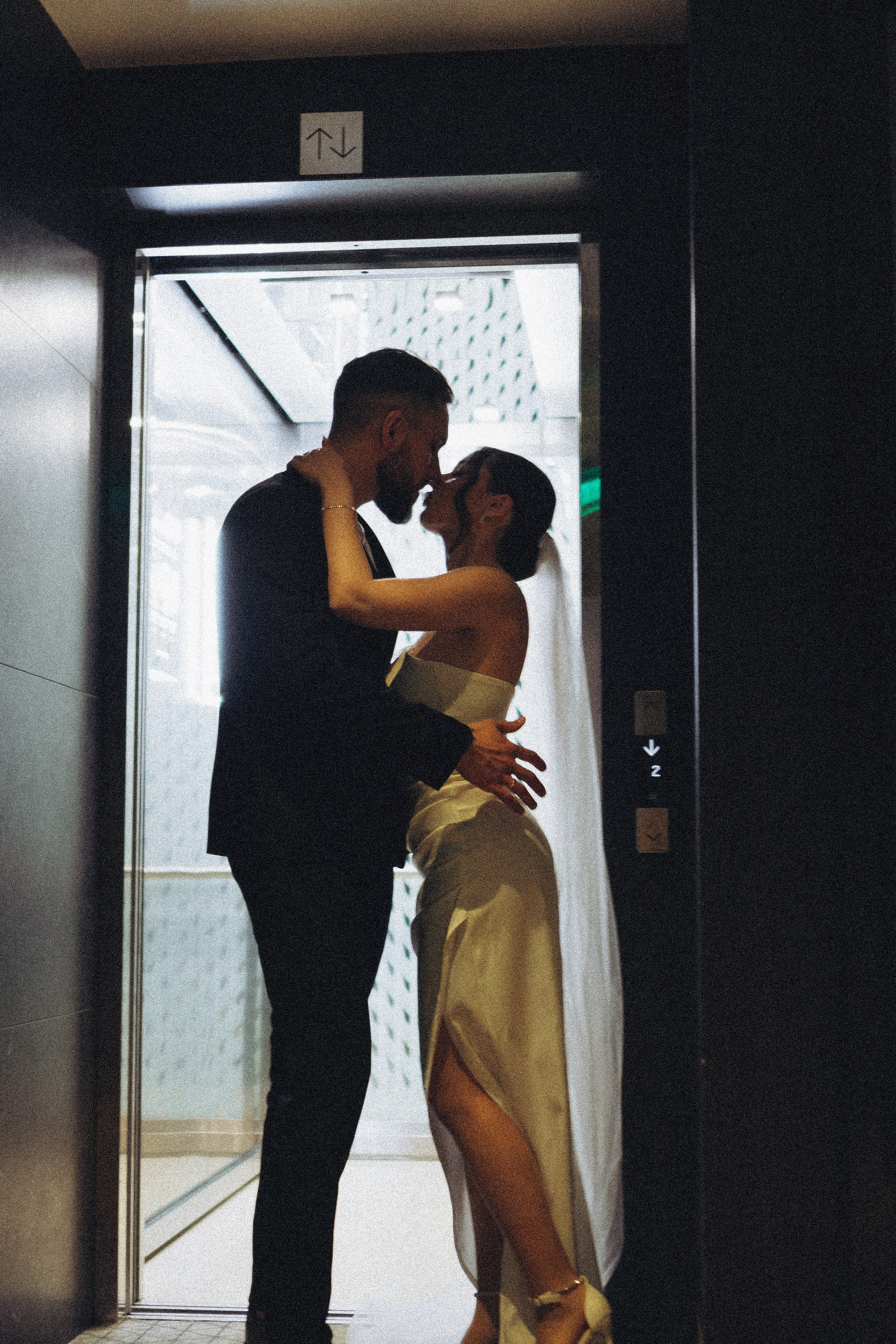 СВАДЕБНАЯ СЬЕМКА СБОРОВ ЖЕНИХА И НЕВЕСТЫ В ОТЕЛЕ И ТАКЖЕ ФОТОСЕССИИЯ В ОТЕЛЕЕ МЕГАПОЛИС БРЯНСК. Профессиональный фотограф, Санкт-Петербург — Виктория Богомолова