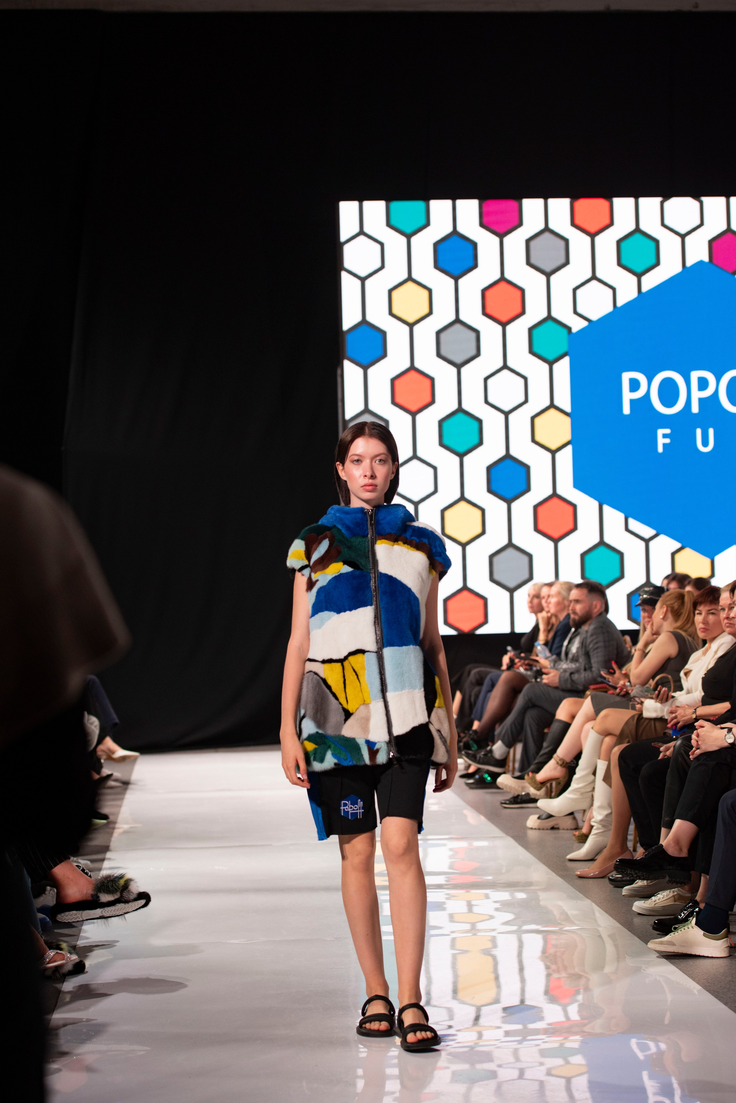 Фотограф на модельный показ. Свадебный, семейный, фэшн фотограф, школьный фотограф в Сочи