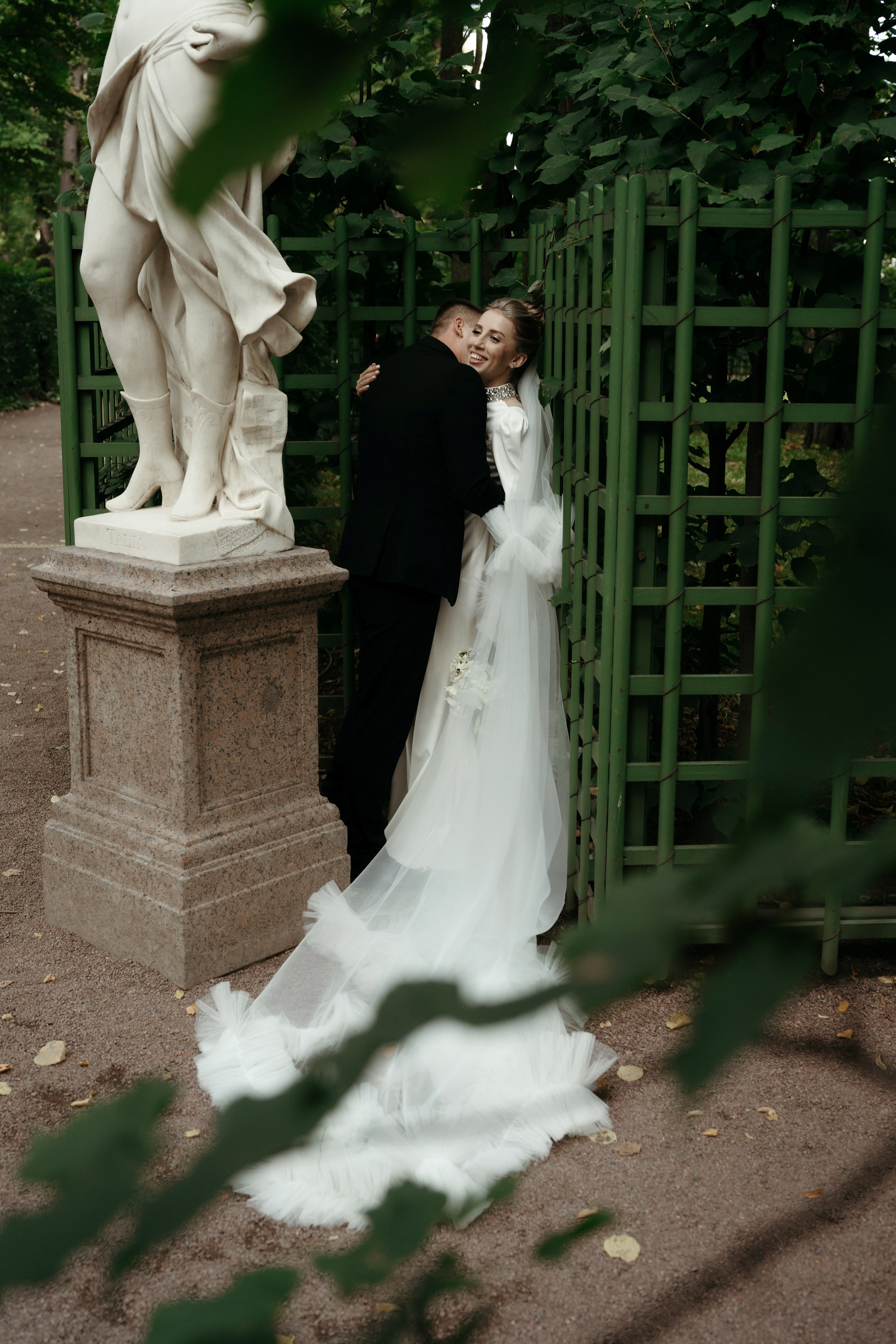 Однажды в летнем саду. Свадебный фотограф в Петербурге Таша Вайб