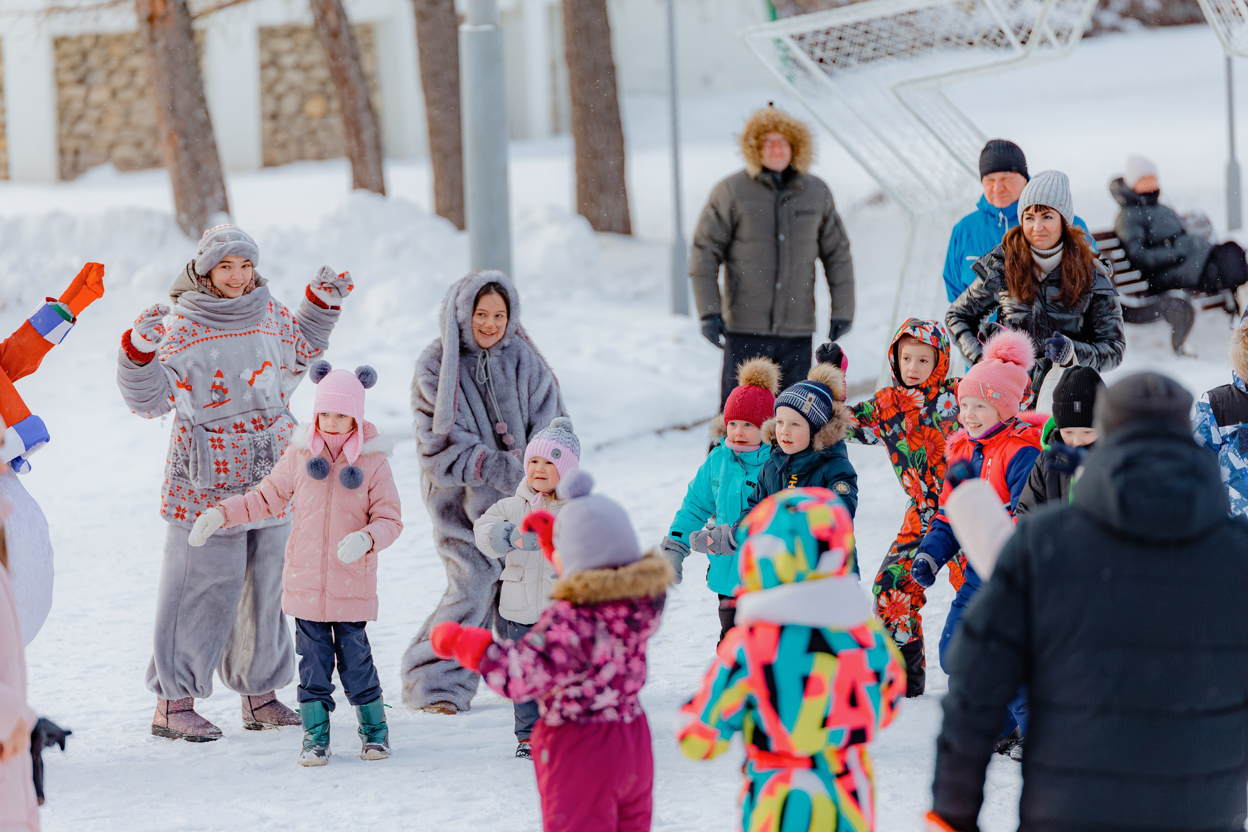 Ёлка от банка «Хлынов». Свадебный и репортажный фотограф Киров | Вадим Карпук