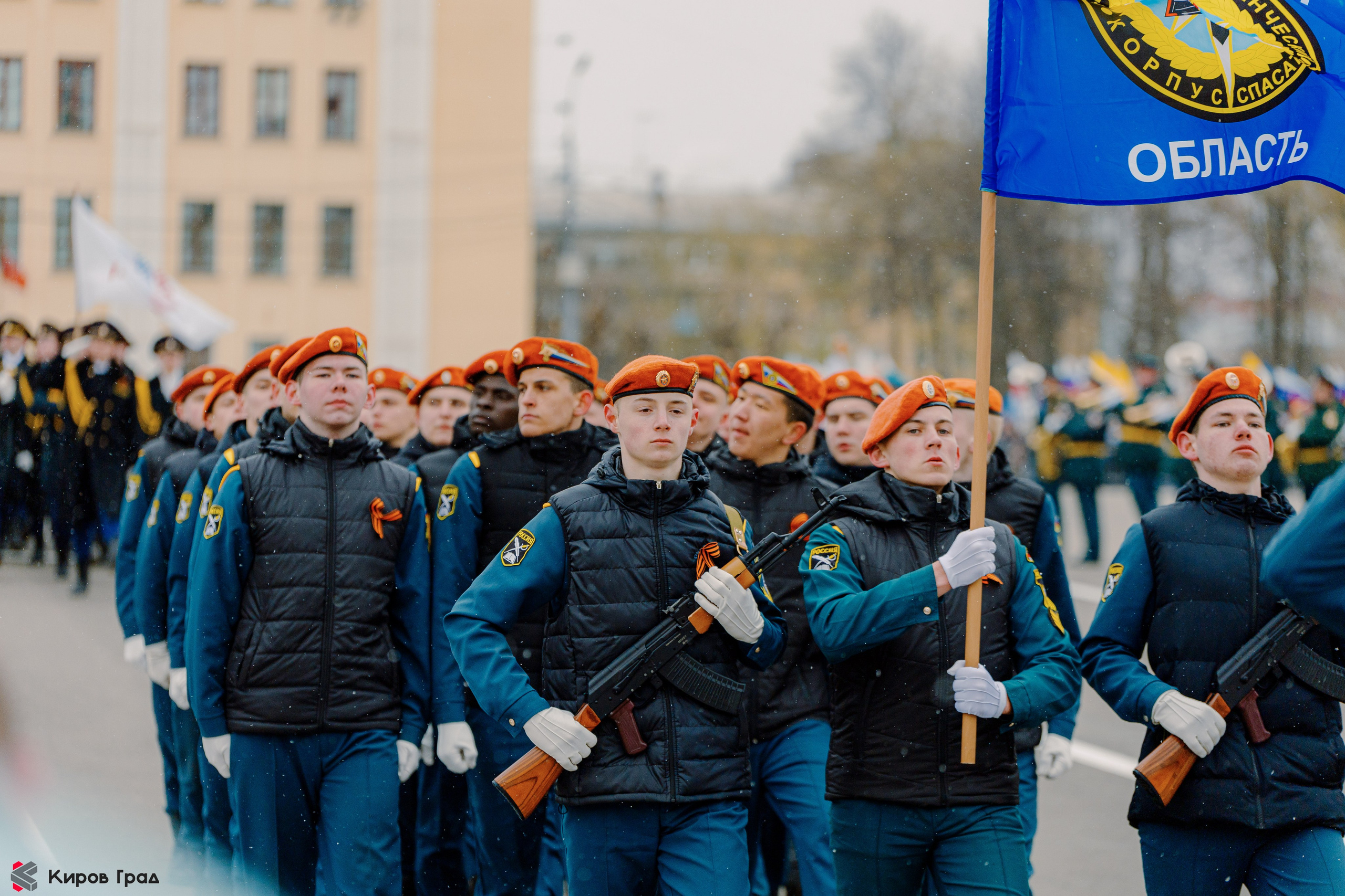 Парад победы 9 мая. Свадебный и репортажный фотограф Киров | Вадим Карпук