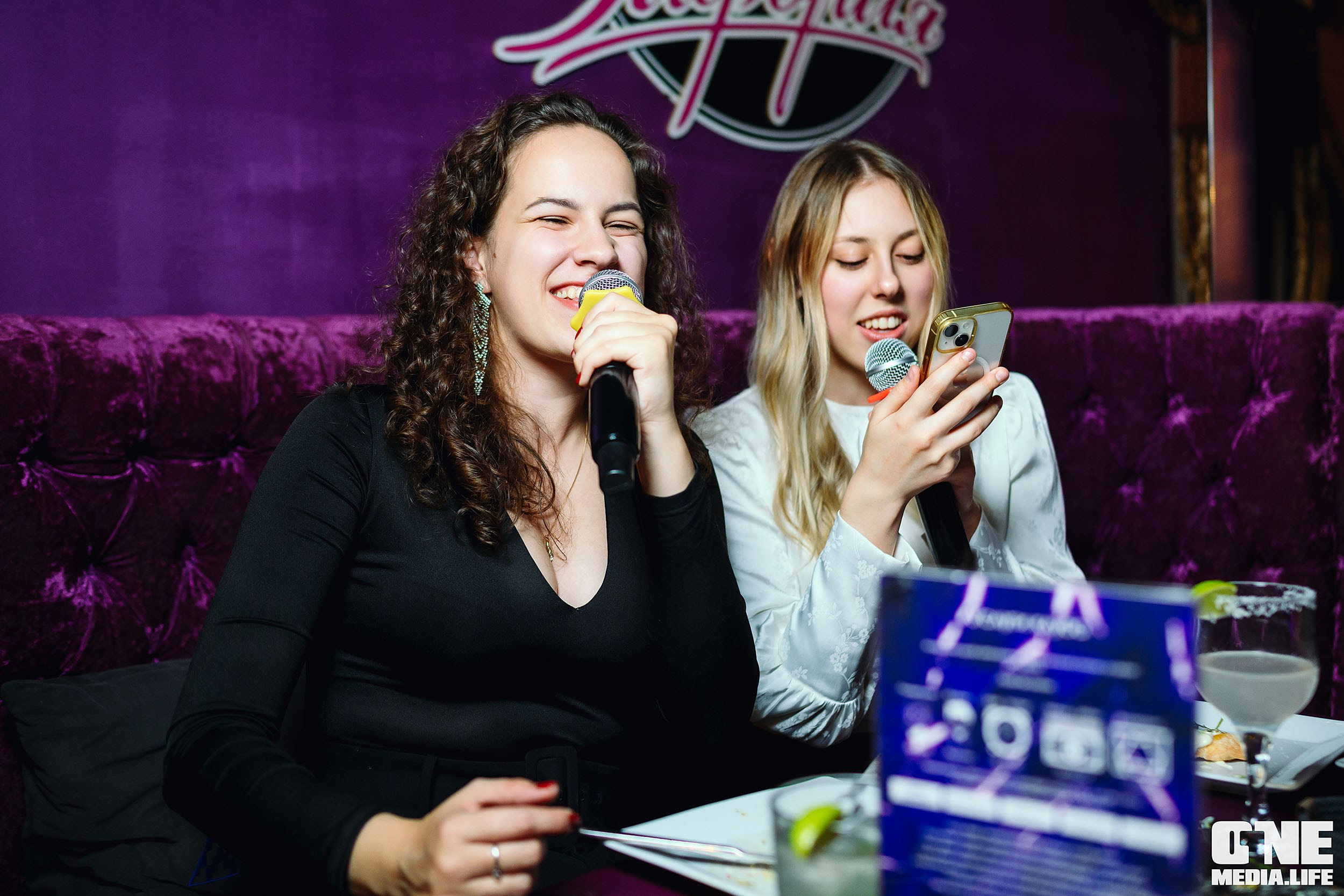 Фоторепортаж из караоке-клуба Эйфория. One Media Life: фоторепортажи, фотоотчеты с мероприятий и заведений
