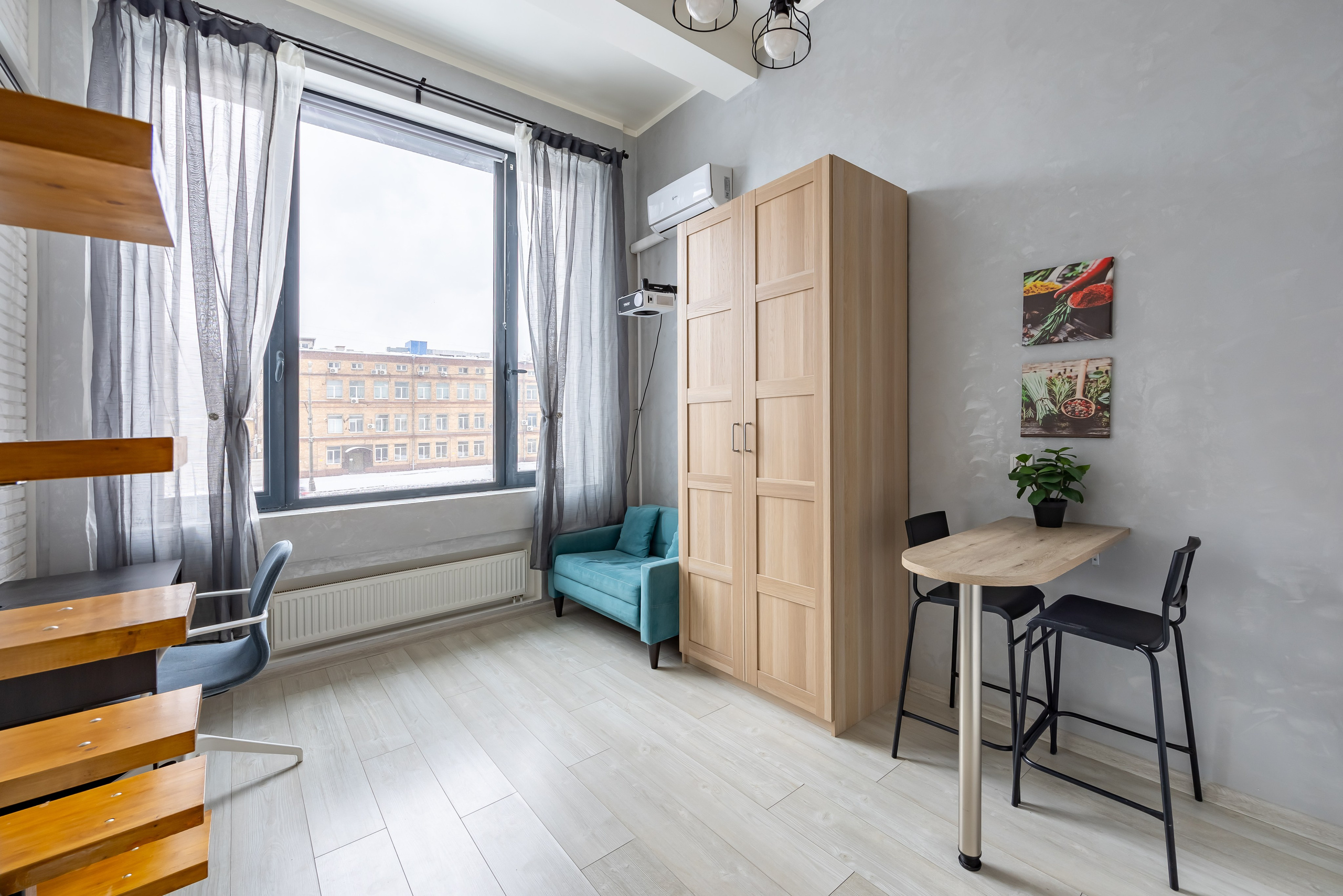 Двухуровневая студия для аренды. Интерьерный фотограф в Москве Сергей Чекмезов