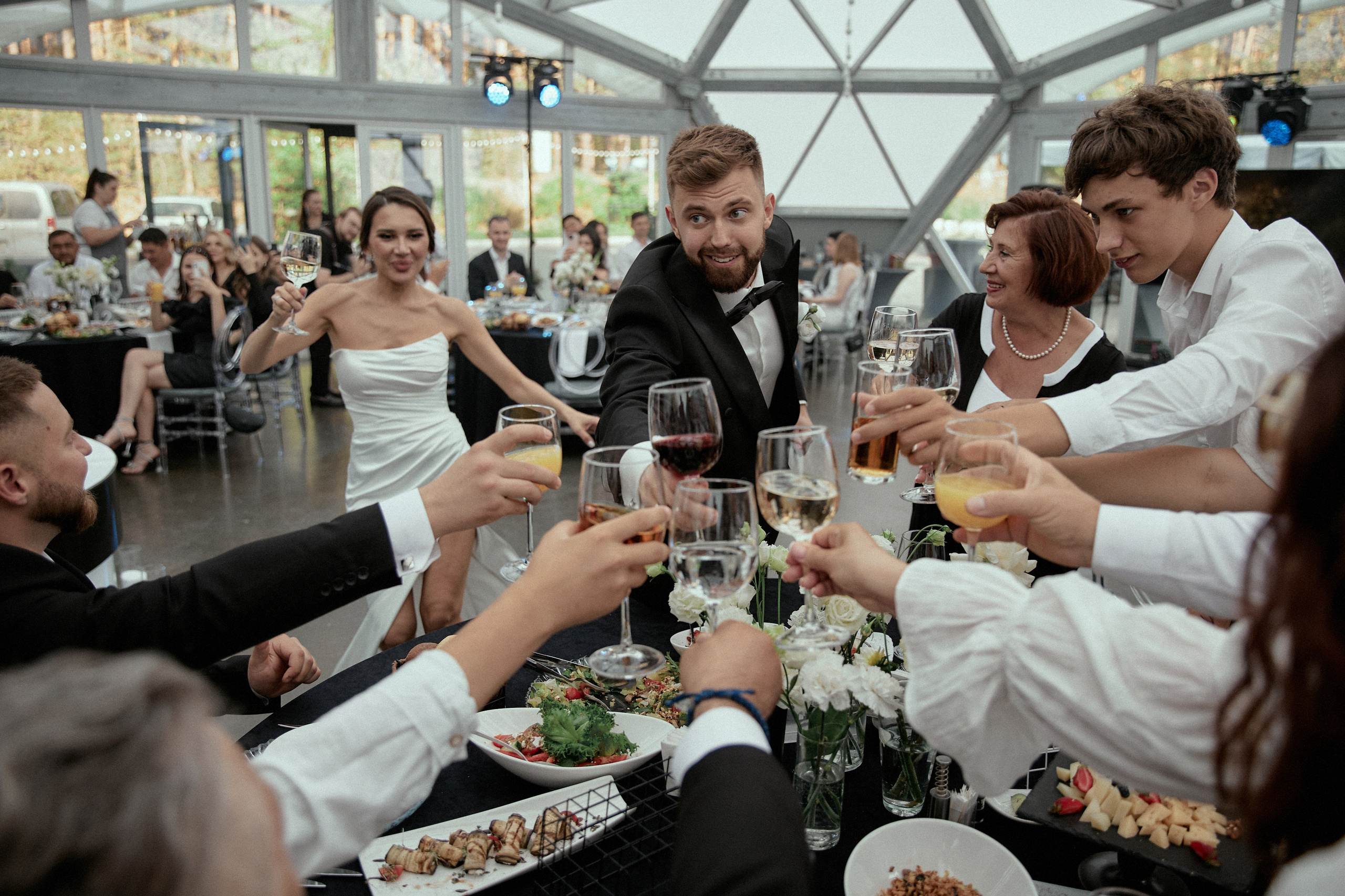 TOTAL BLACK. Дмитрий Мазуркевич: Профессиональный Репортажный Фотограф