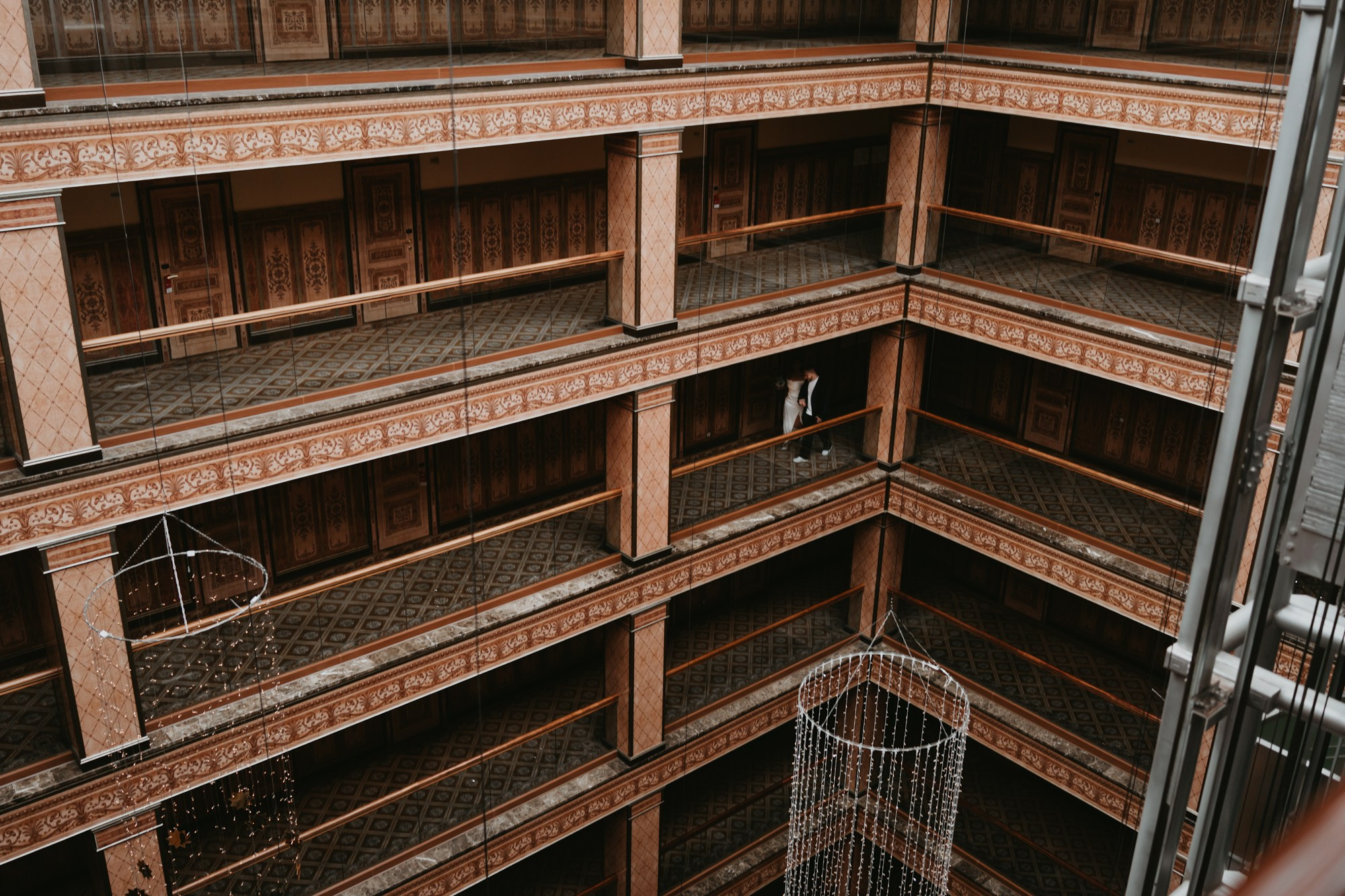 Свадебная фотосессия в отеле Royal. Свадебный и репортажный фотограф в Ярославле Евгений Сальников