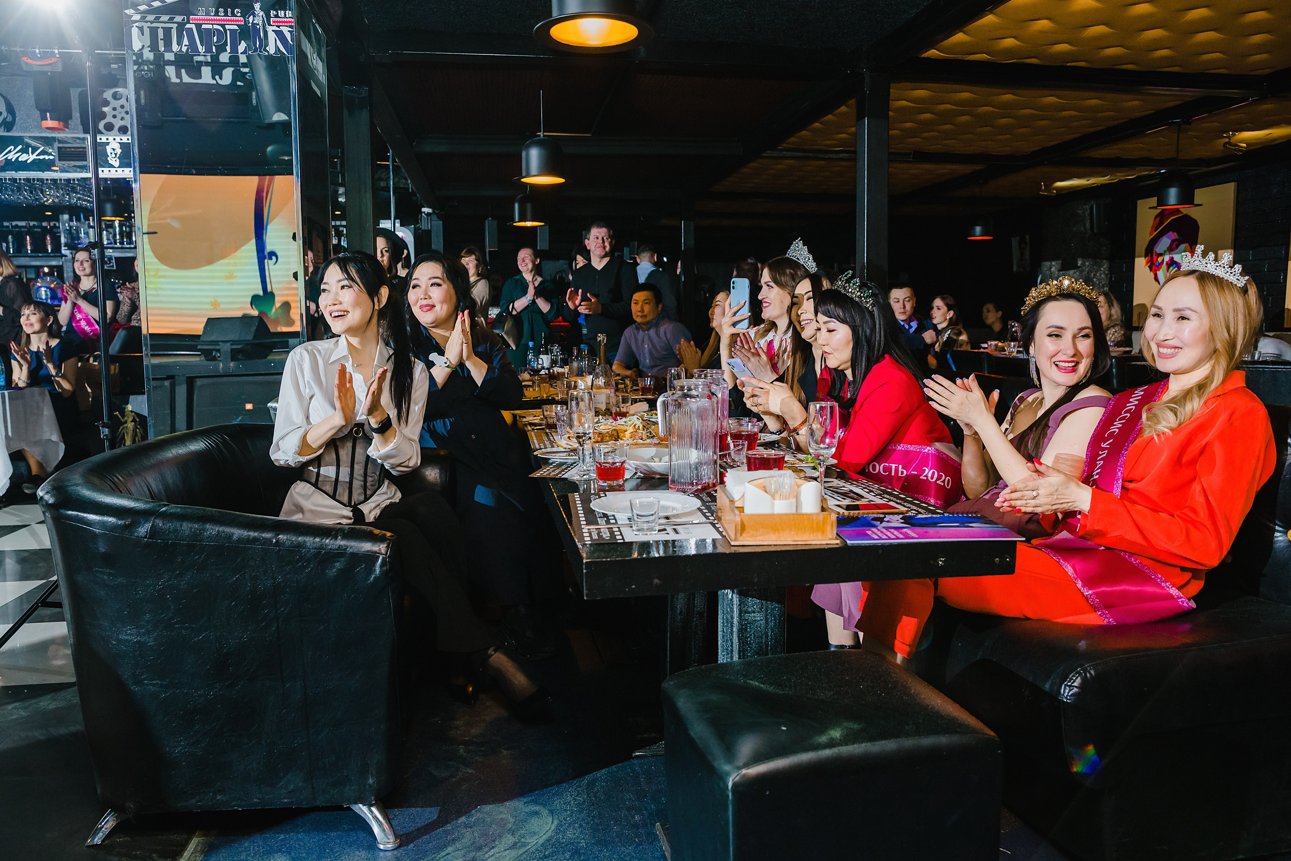 Шоу Талантов Миссис Бурятия. Фотограф и видеограф в Улан-Удэ: Аюна Габагуева и Артём Шаханов