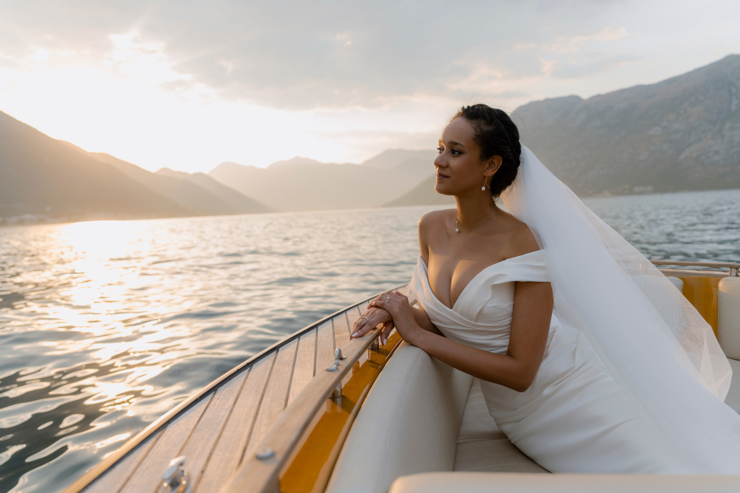 Viktor-Daniela. Elopement Wedding Photographer