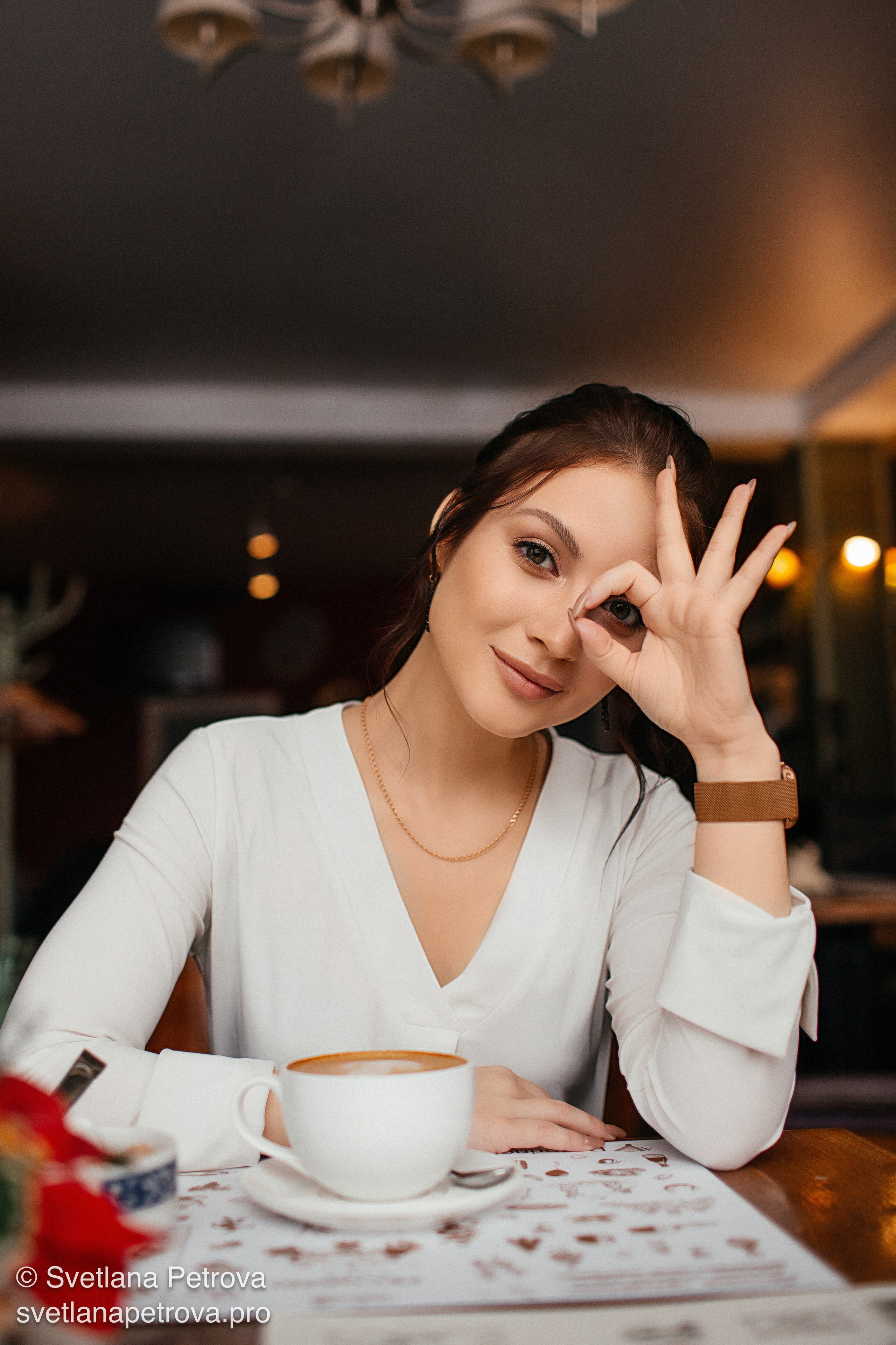 Индивидуальная съёмка в кафе. Зима 2021. Фотограф Светлана Петрова