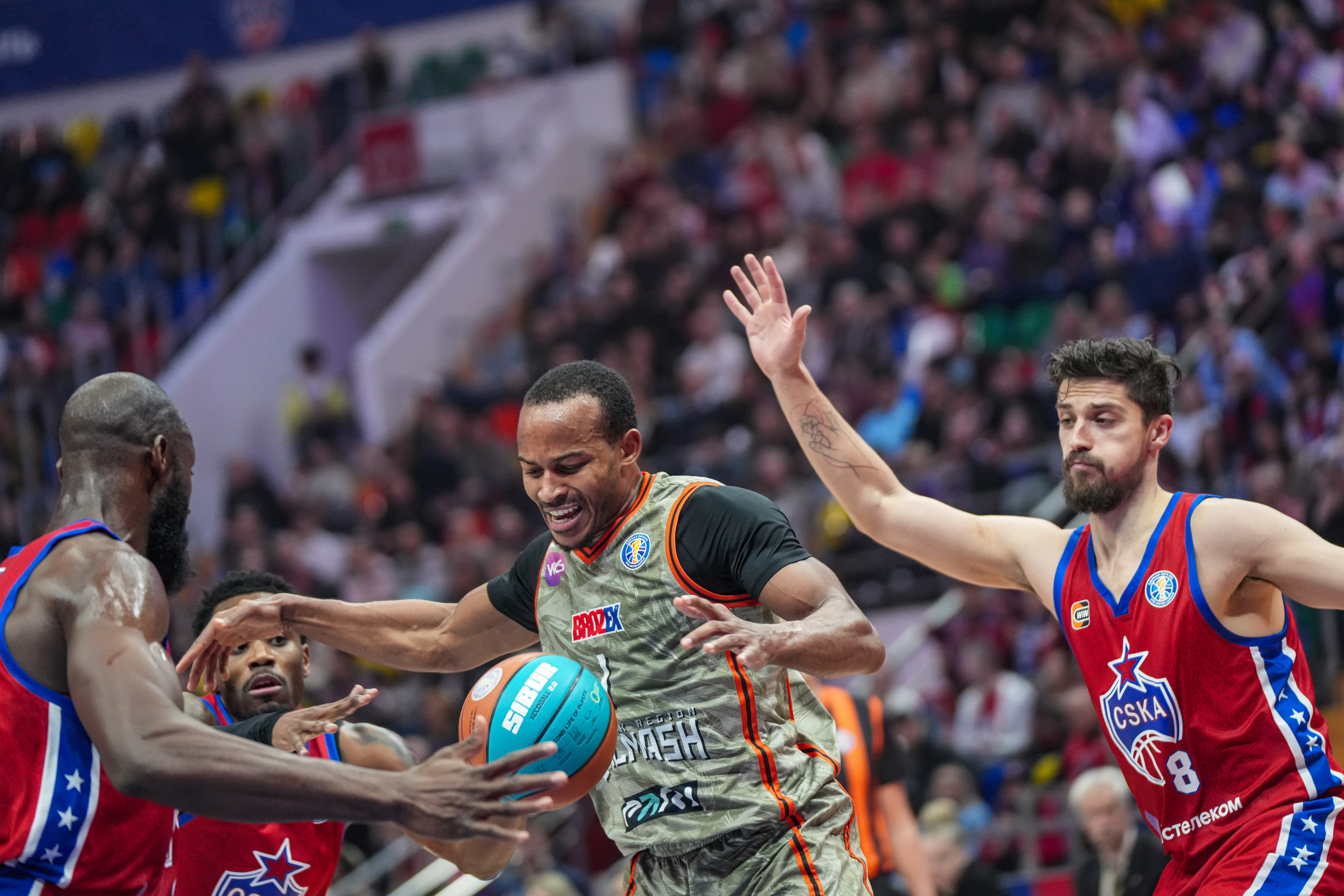 ЦСКА-Уралмаш (29.10.25). Автомобильный фотограф Шакая Кирилл