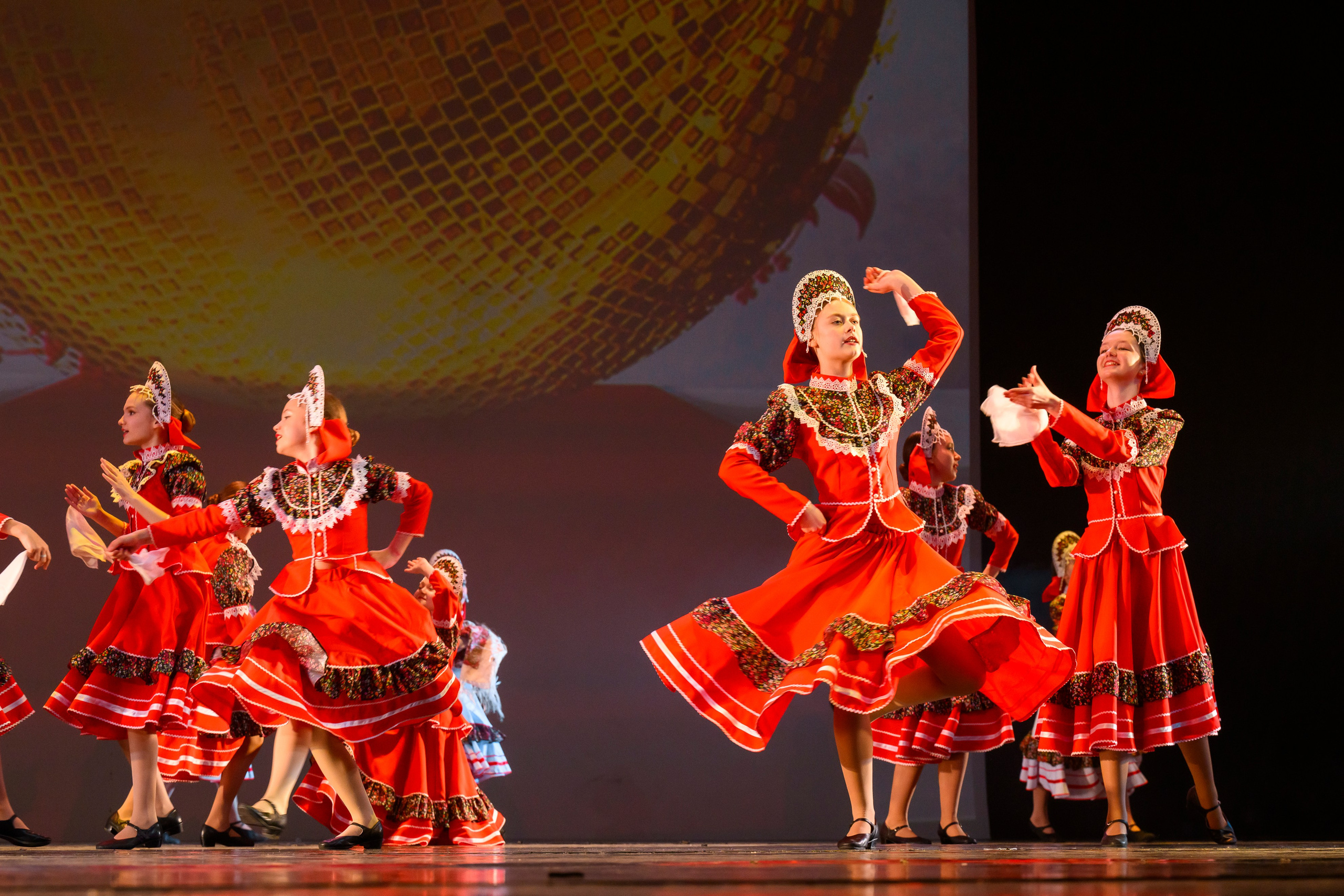 23 апреля, часть 2, БКЗ Октябрьский, г. Санкт-Петербург. Золотое яблочко