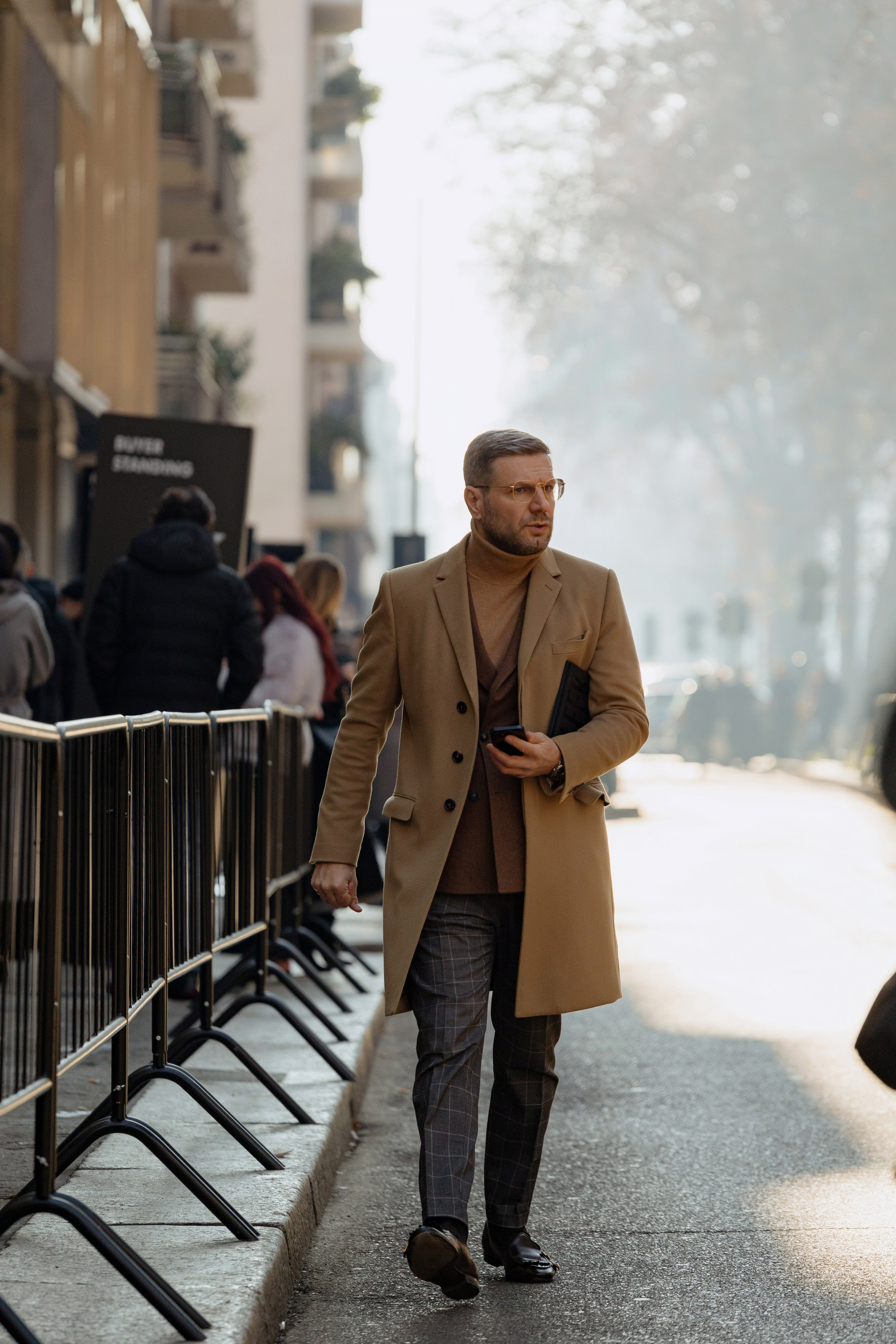 Milan Mens fashion week FW 24/25 D&G. Photographer in Milan Ivan Goncharov