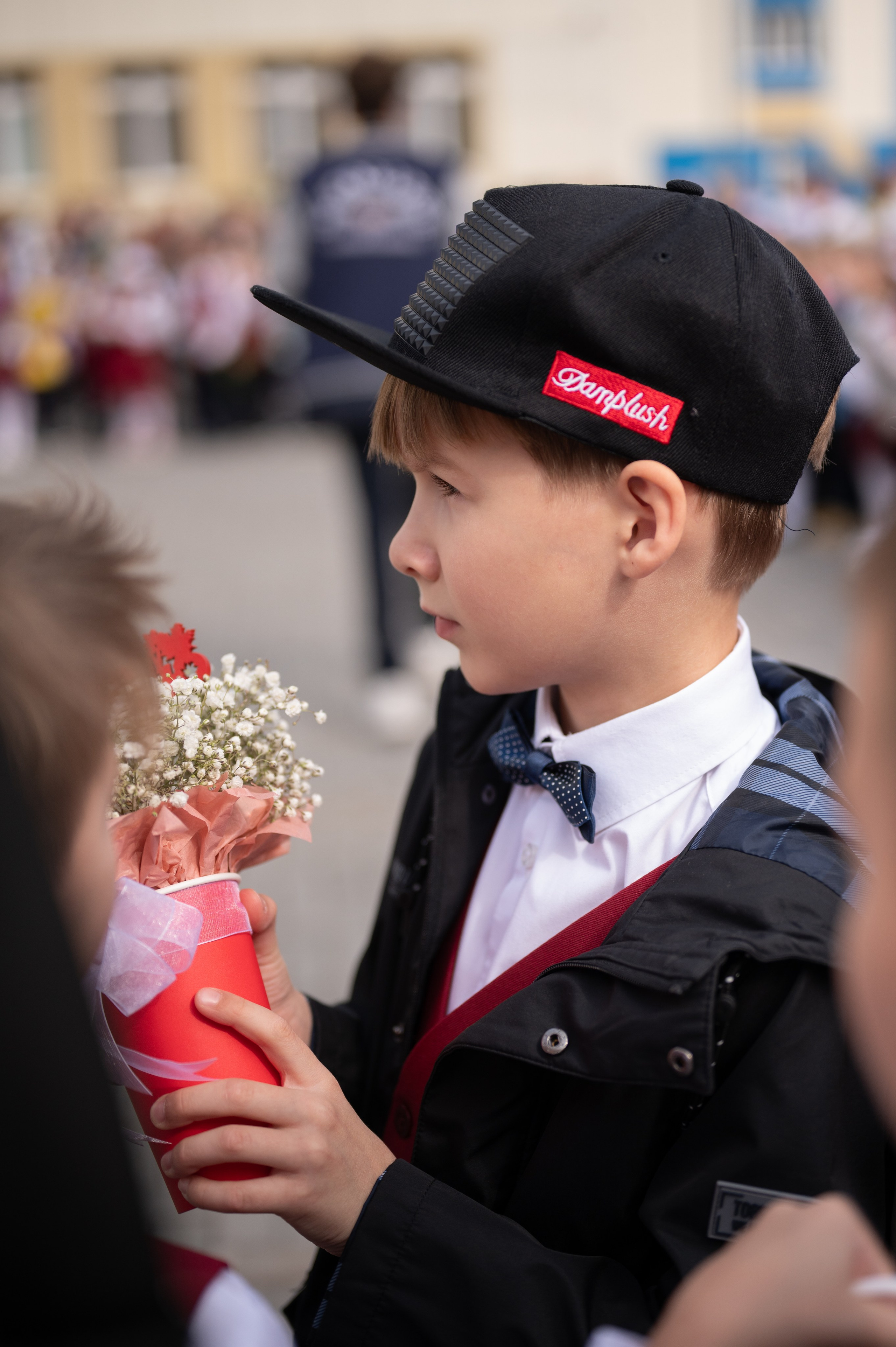 1 сентября 16 гимназия 2 класс (линейка + в классе+ на улице). Фотограф новорожденных, семейный детский в Тюмени Татьяна Морозова