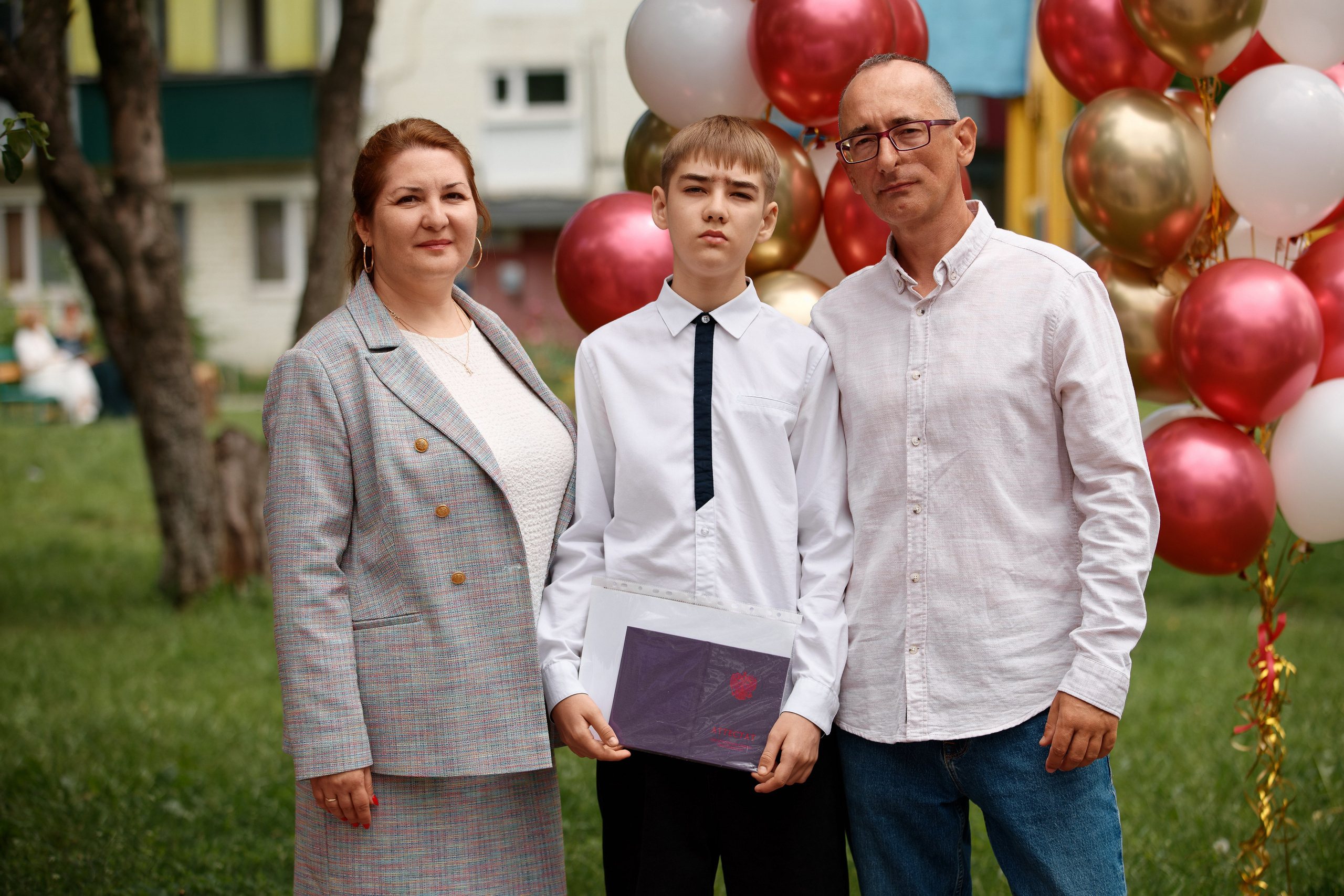 Вручение аттестатов Школа № 57. Семейный фотограф — Макс Белогрудов