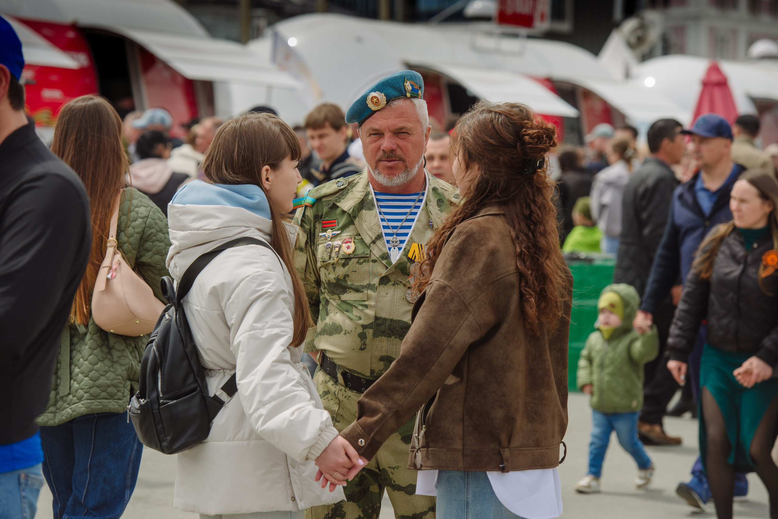9 мая Центральная плащадь. Фотограф Мария Каюрова