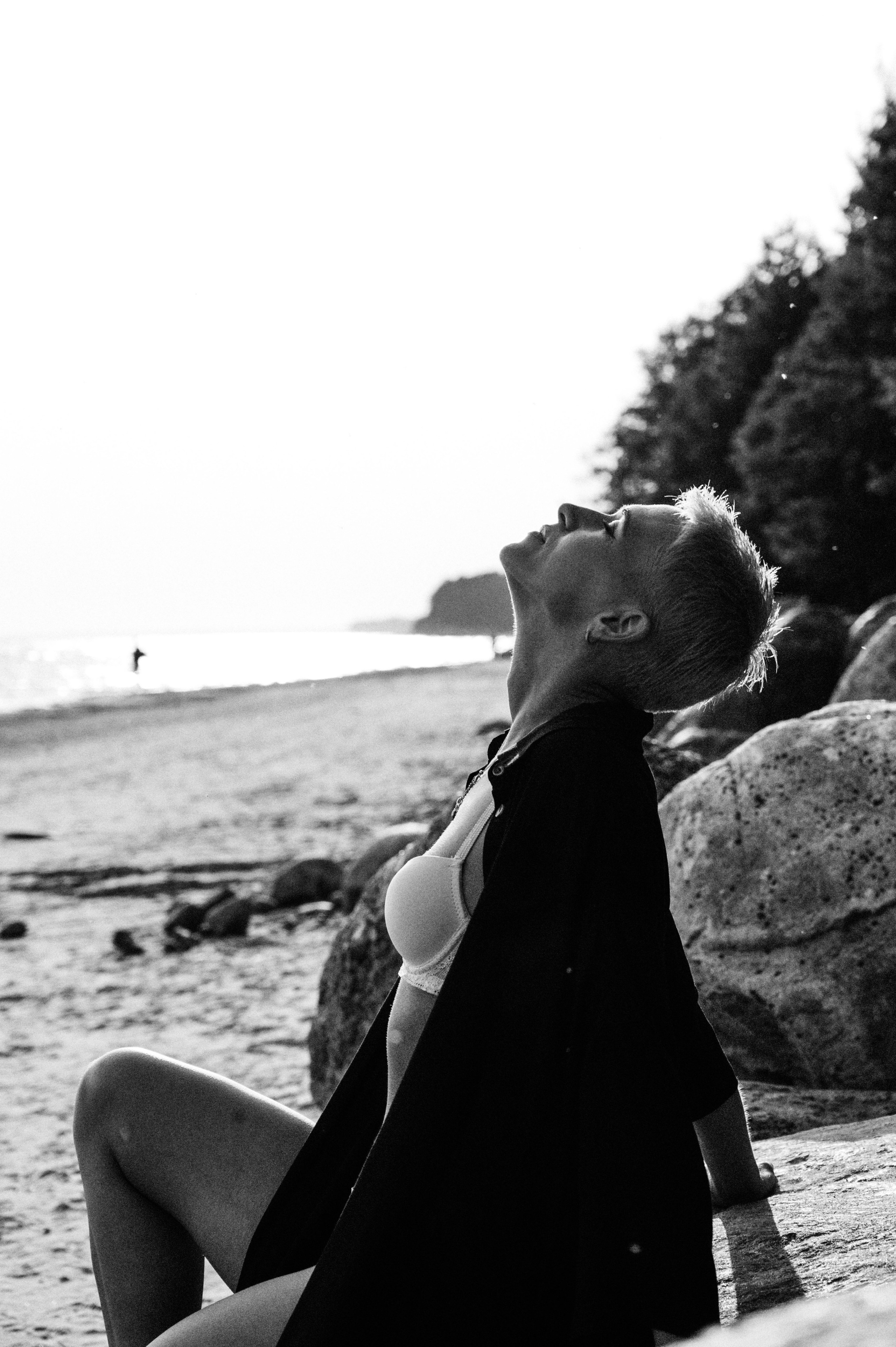 Алина. Профессиональный фотограф беременности в СПБ. Стильные фотосессии беременности в стиле минимализм и классическая фотография