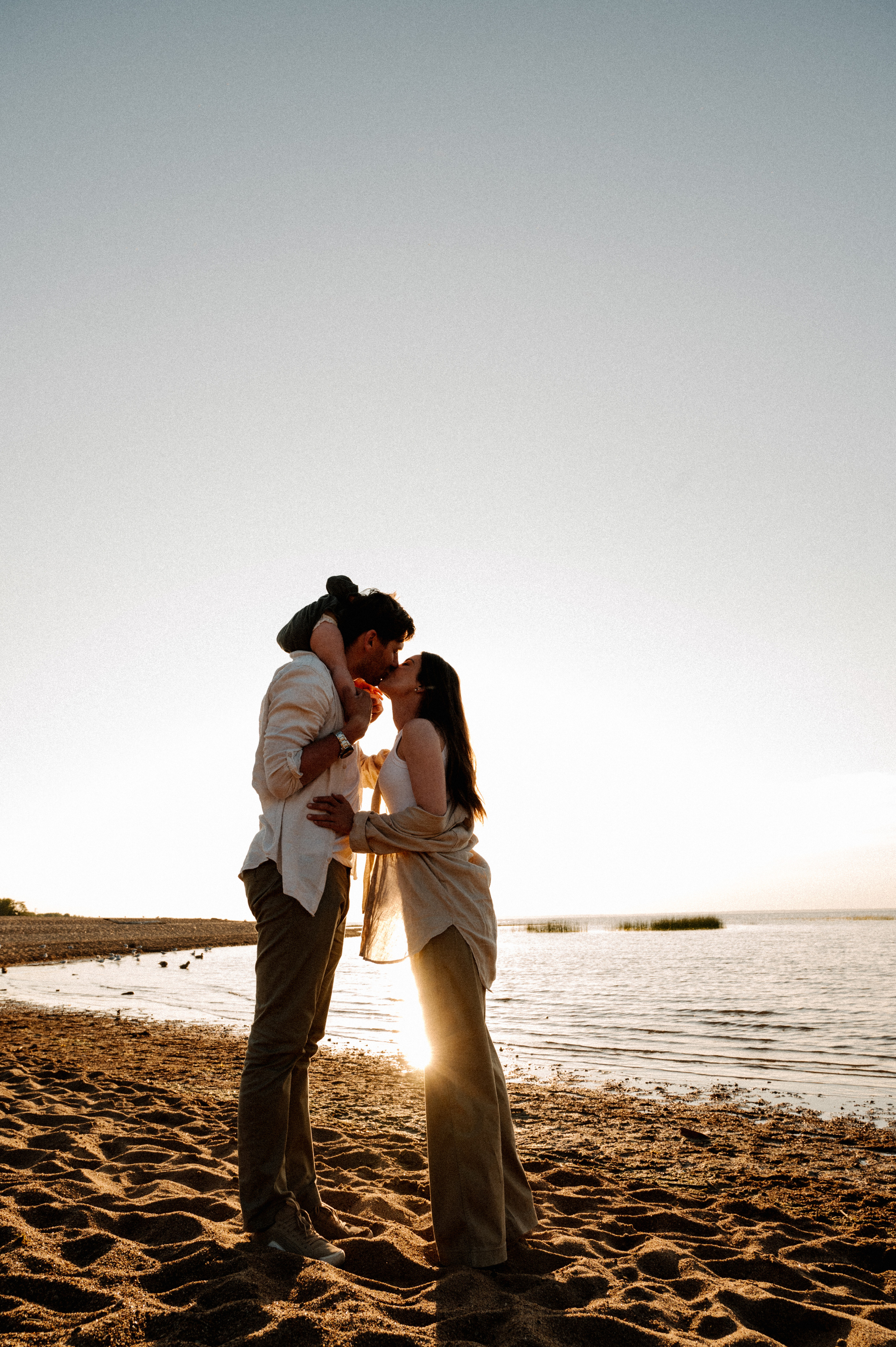 Ира, Игорь и Полина. Профессиональный фотограф беременности в СПБ. Стильные фотосессии беременности в стиле минимализм и классическая фотография