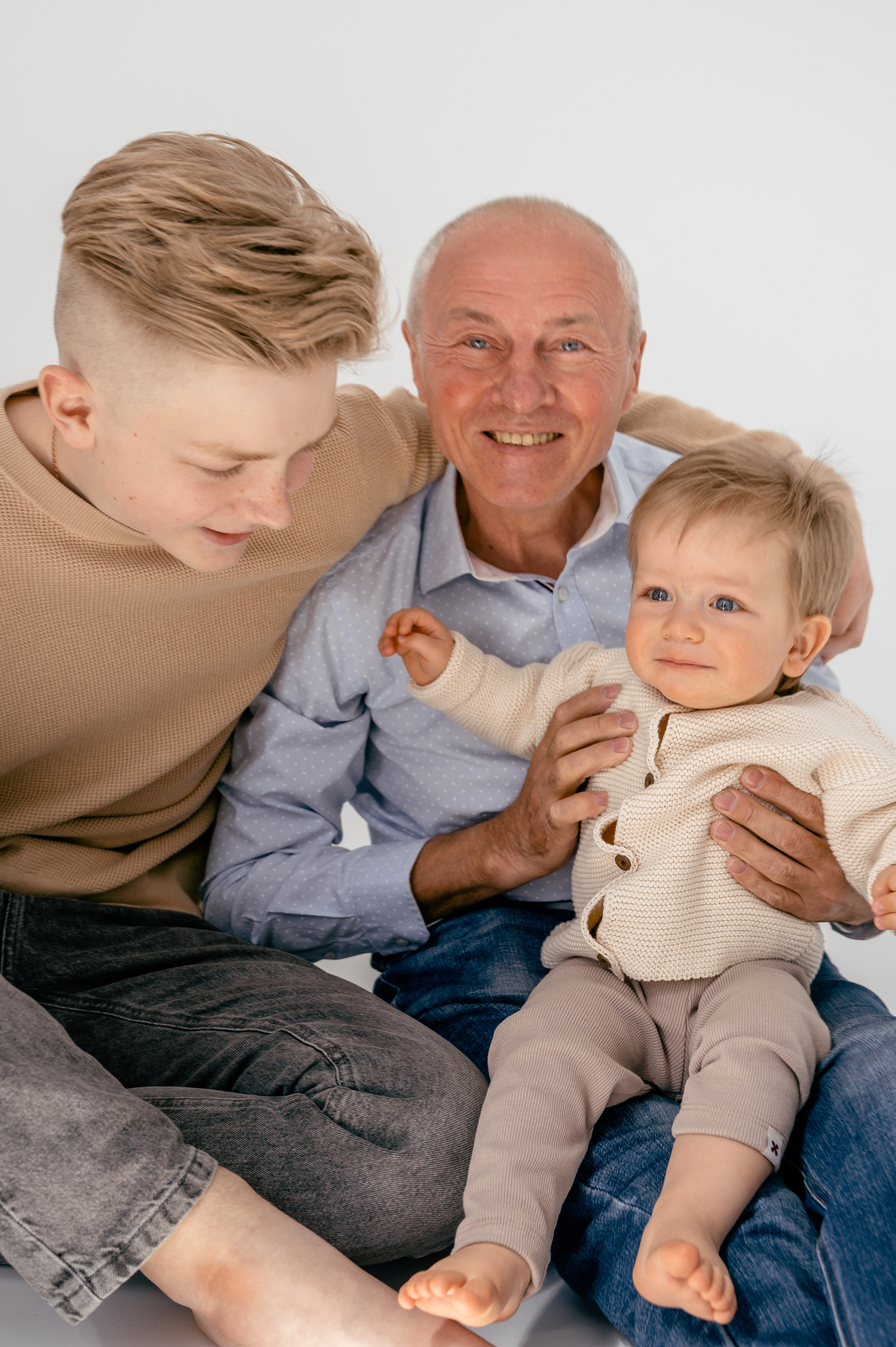 Олеся. Профессиональный фотограф беременности в СПБ. Стильные фотосессии беременности в стиле минимализм и классическая фотография