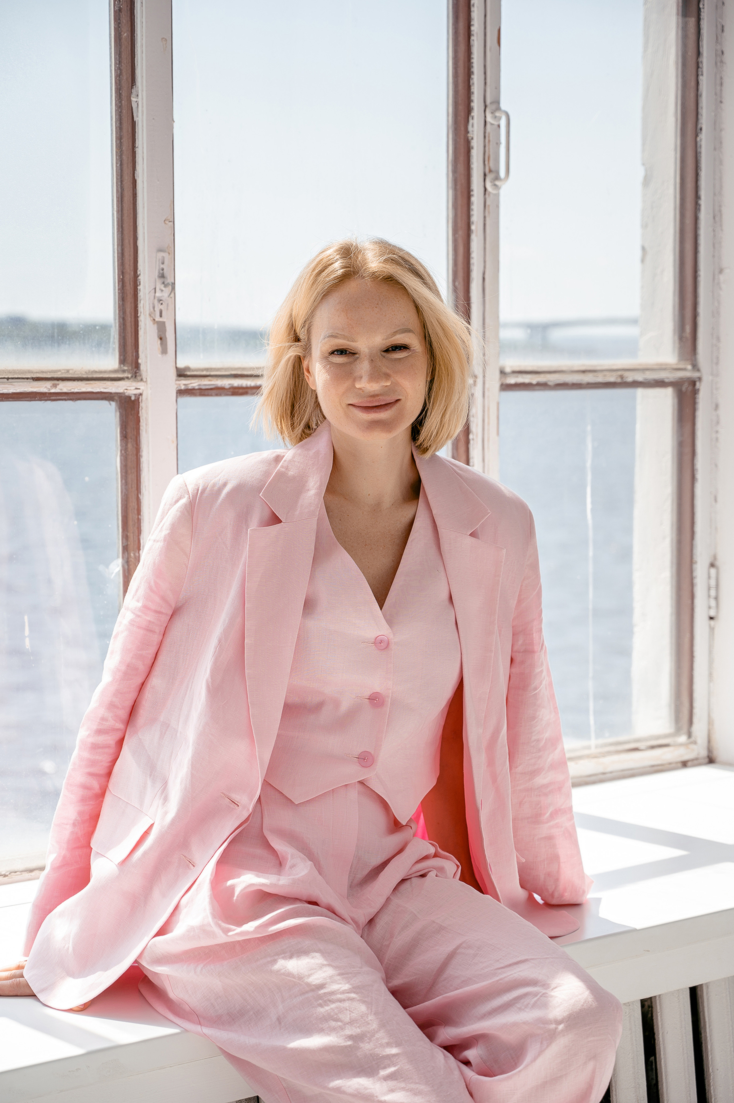 Олеся. Профессиональный фотограф беременности в СПБ. Стильные фотосессии беременности в стиле минимализм и классическая фотография