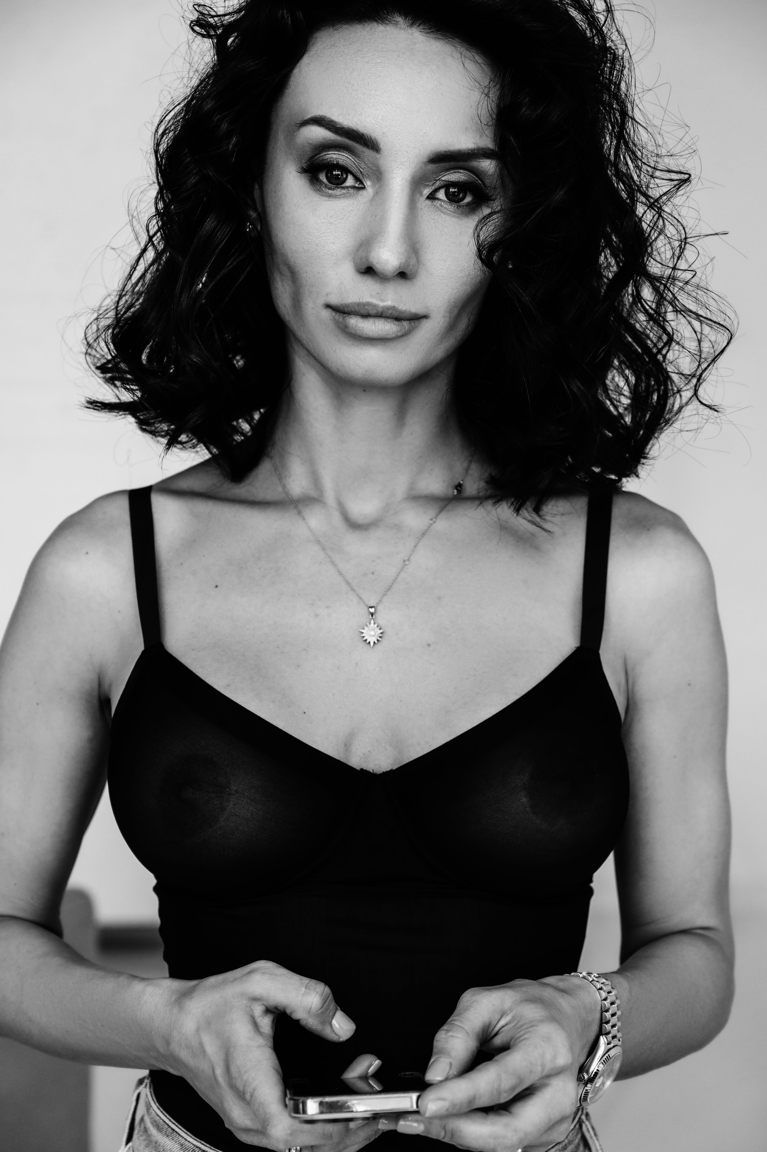 Наташа. Профессиональный фотограф беременности в СПБ. Стильные фотосессии беременности в стиле минимализм и классическая фотография