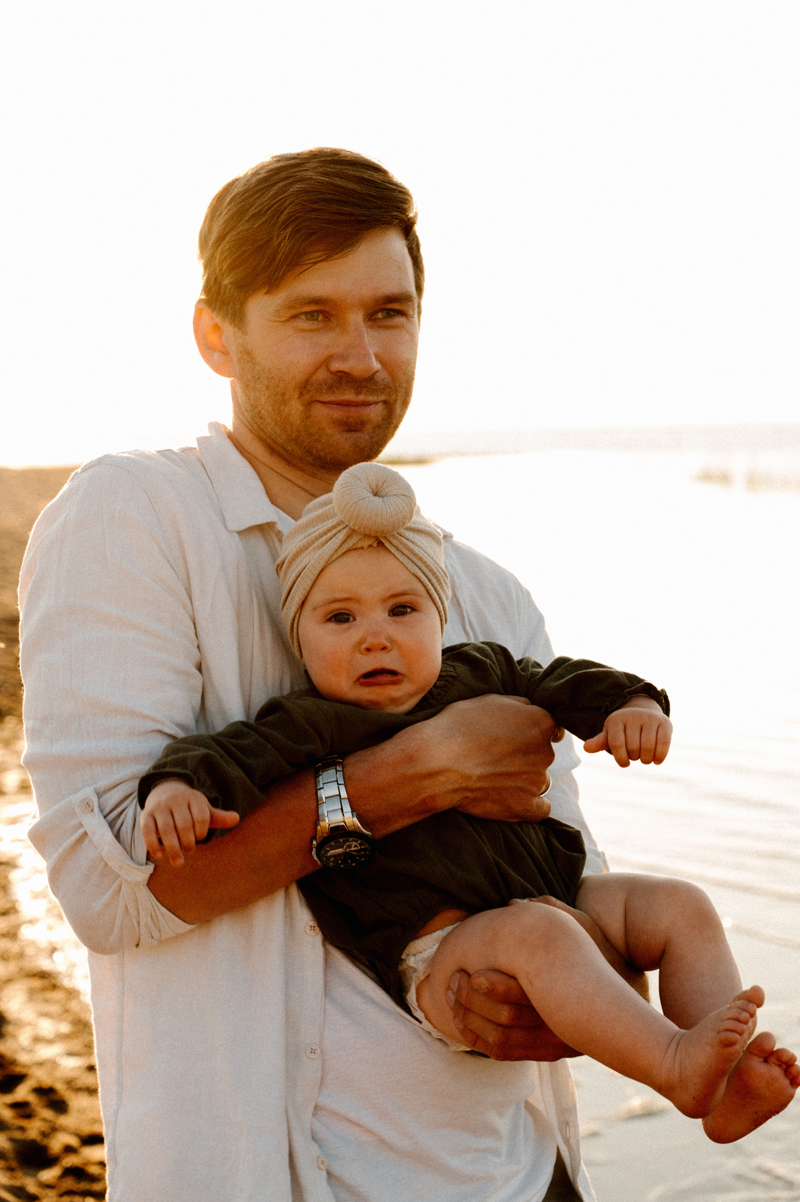 Ира, Игорь и Полина. Профессиональный фотограф беременности в СПБ. Стильные фотосессии беременности в стиле минимализм и классическая фотография