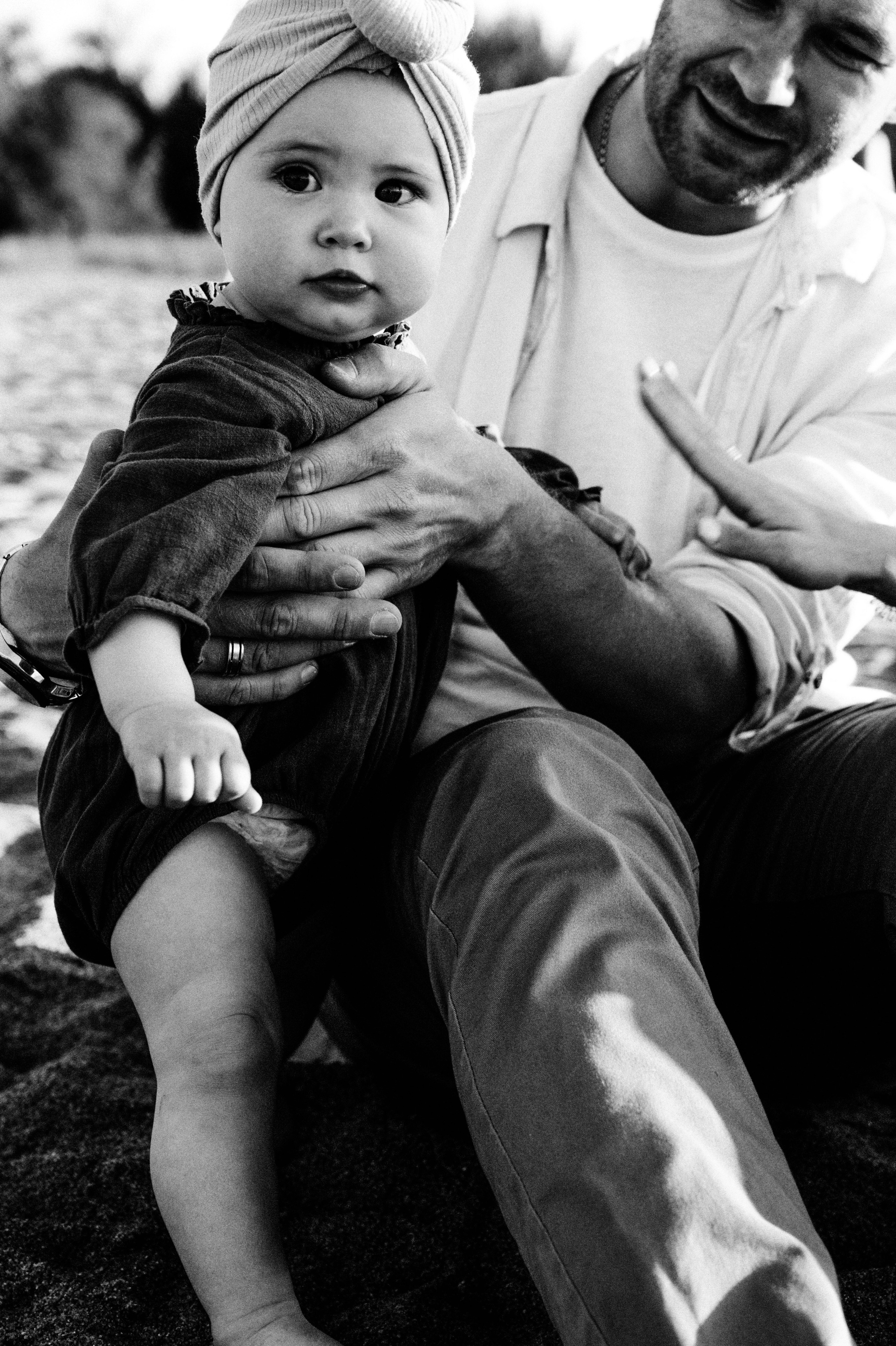 Ира, Игорь и Полина. Профессиональный фотограф беременности в СПБ. Стильные фотосессии беременности в стиле минимализм и классическая фотография