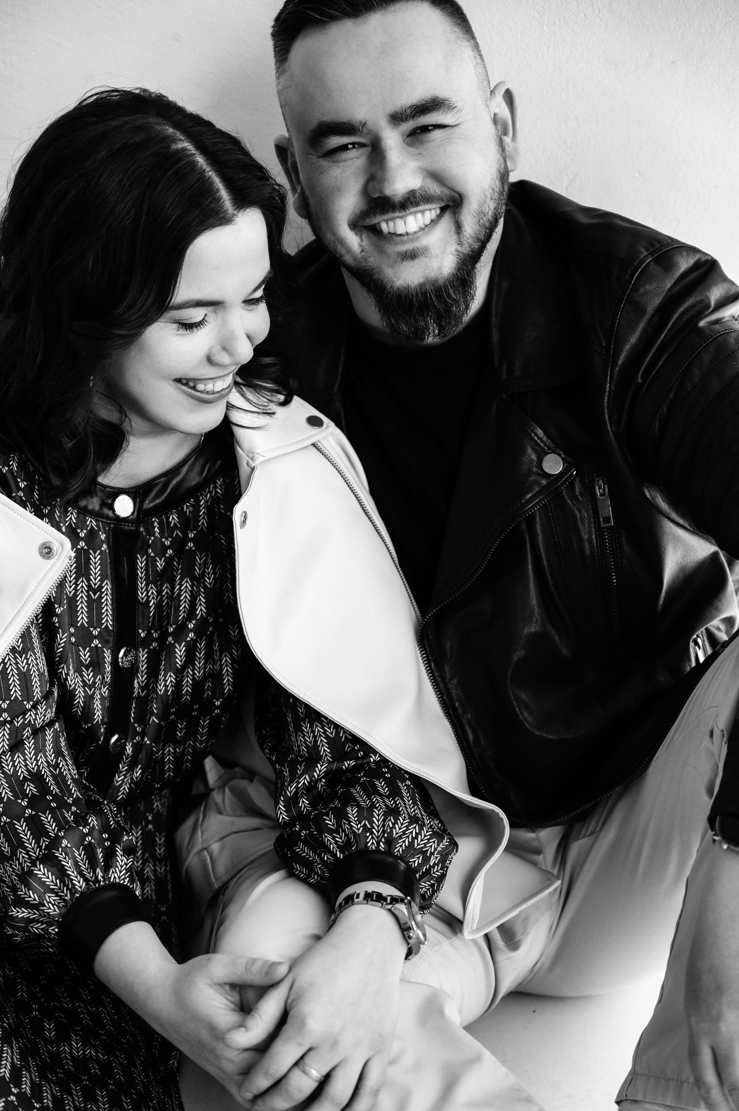 Семейная фотосессия в Санкт-Петербурге от Маргариты Ивановой — душевные кадры с детьми и родителями, помощь в подборе образов, стилист, виза. Профессиональный фотограф беременности в СПБ. Стильные фотосессии беременности в стиле минимализм и классическая фотография