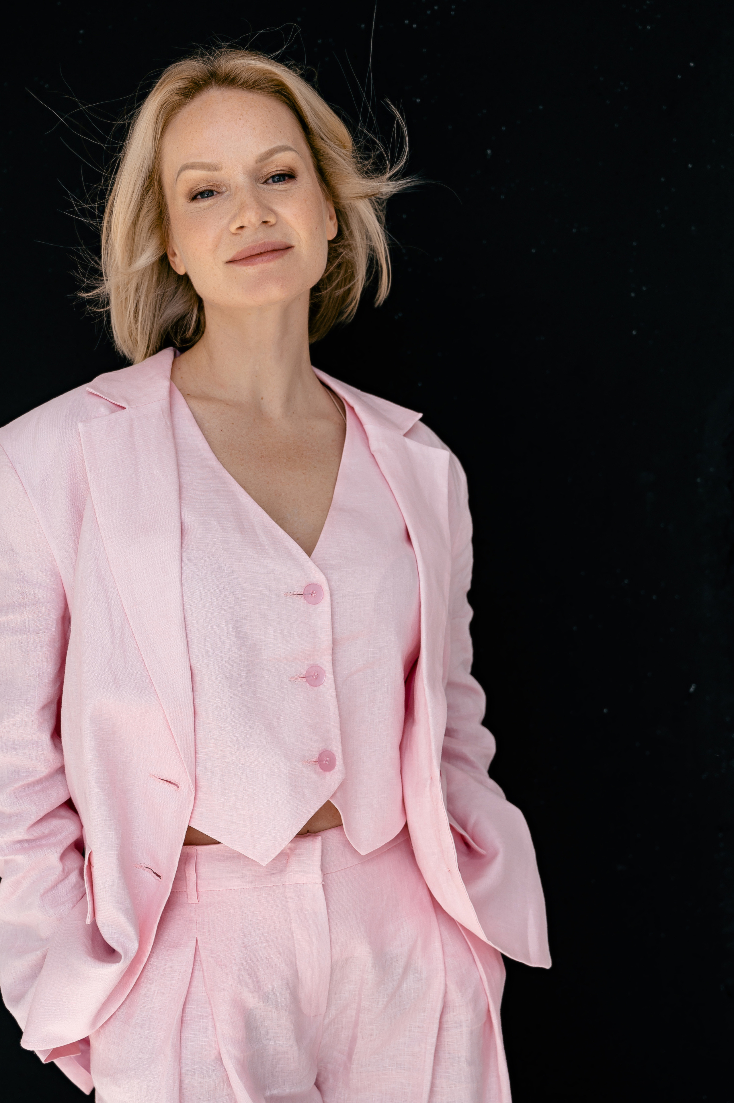 Олеся. Профессиональный фотограф беременности в СПБ. Стильные фотосессии беременности в стиле минимализм и классическая фотография