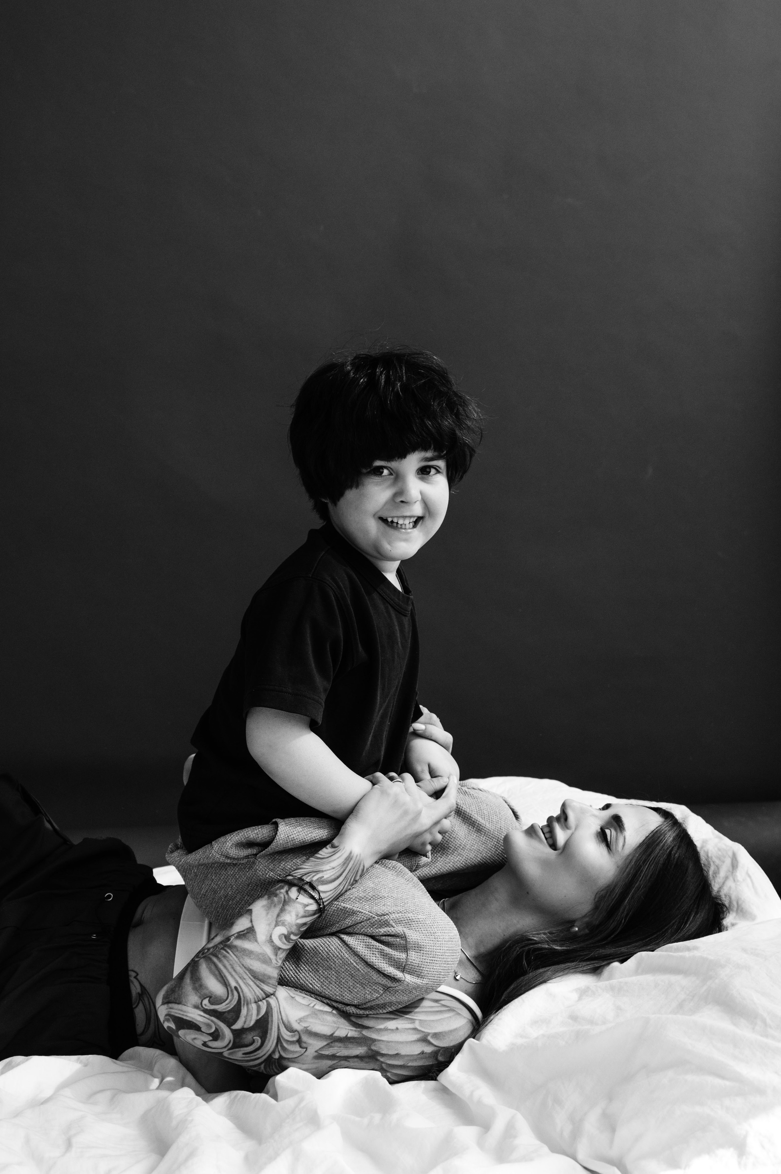 Марго. Профессиональный фотограф беременности в СПБ. Стильные фотосессии беременности в стиле минимализм и классическая фотография