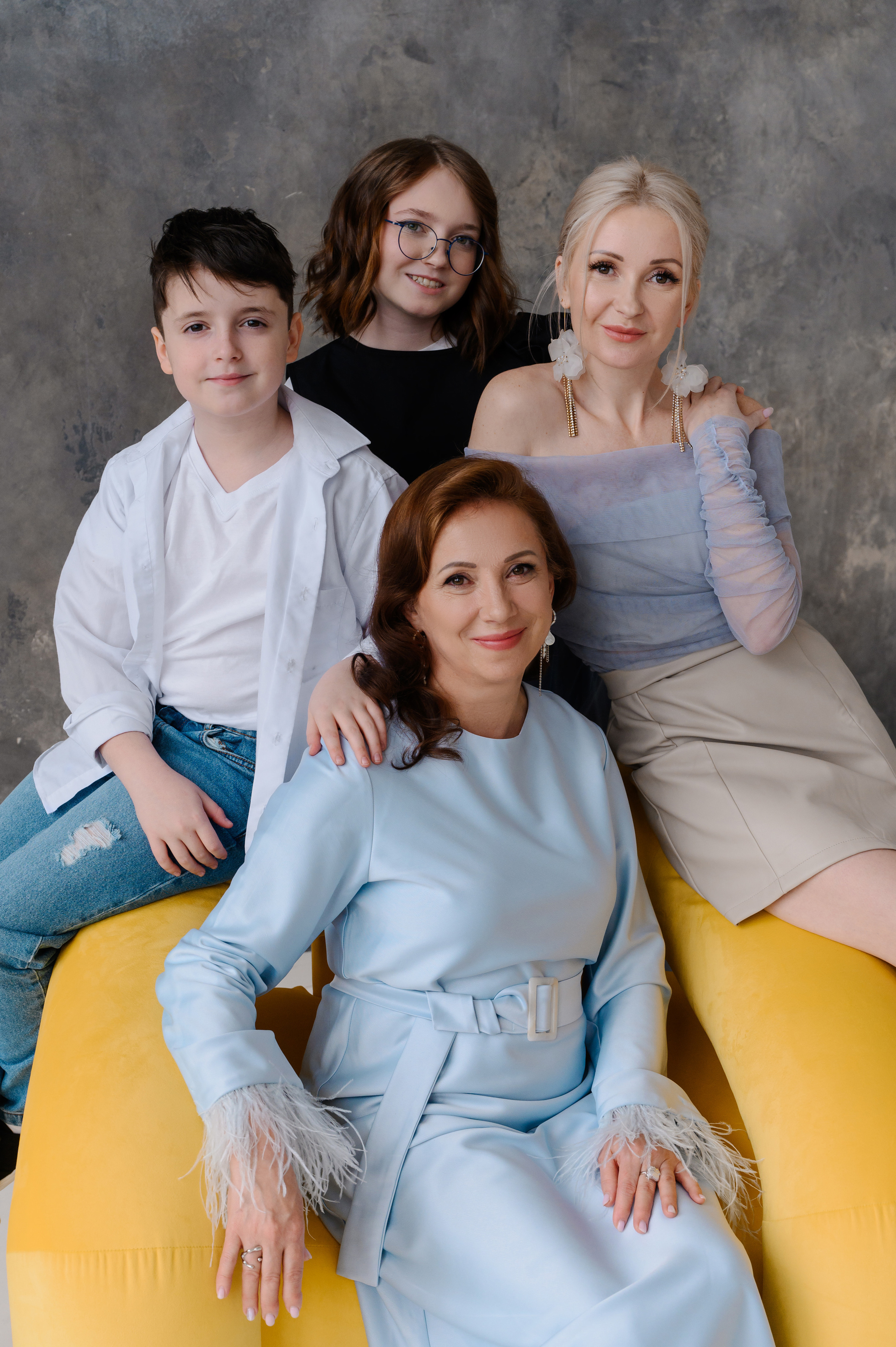 Ксения. Профессиональный фотограф беременности в СПБ. Стильные фотосессии беременности в стиле минимализм и классическая фотография