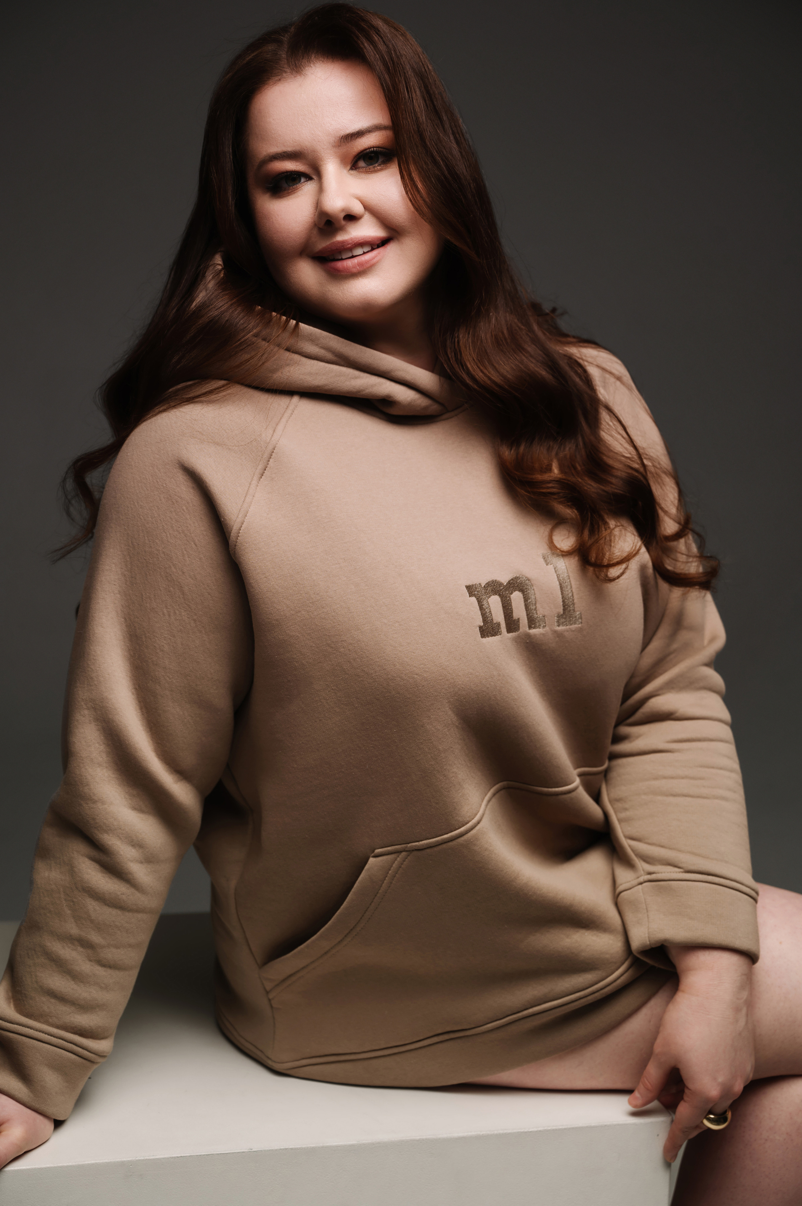 Лиана. Профессиональный фотограф беременности в СПБ. Стильные фотосессии беременности в стиле минимализм и классическая фотография