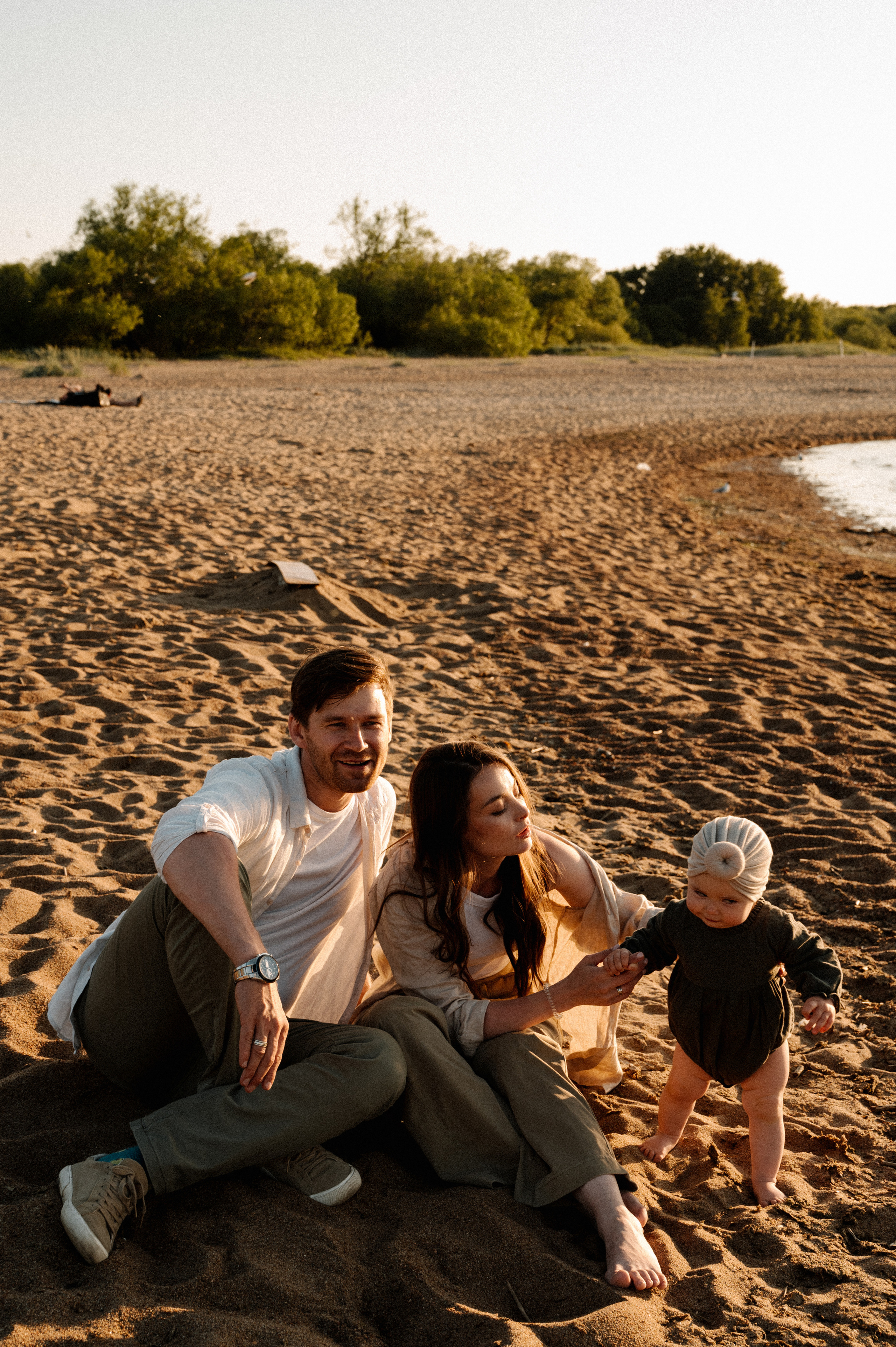 Ира, Игорь и Полина. Профессиональный фотограф беременности в СПБ. Стильные фотосессии беременности в стиле минимализм и классическая фотография