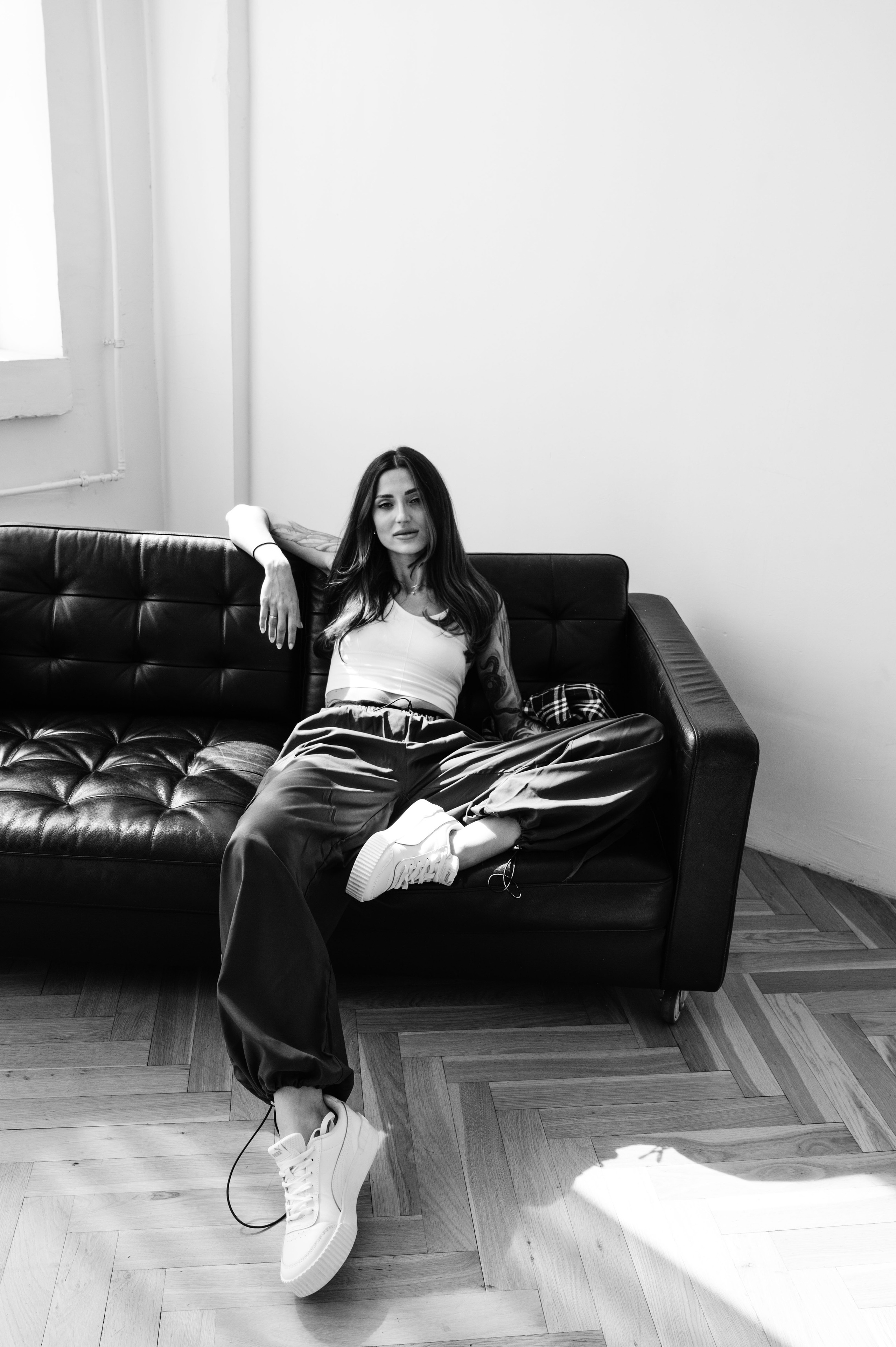 Марго. Профессиональный фотограф беременности в СПБ. Стильные фотосессии беременности в стиле минимализм и классическая фотография